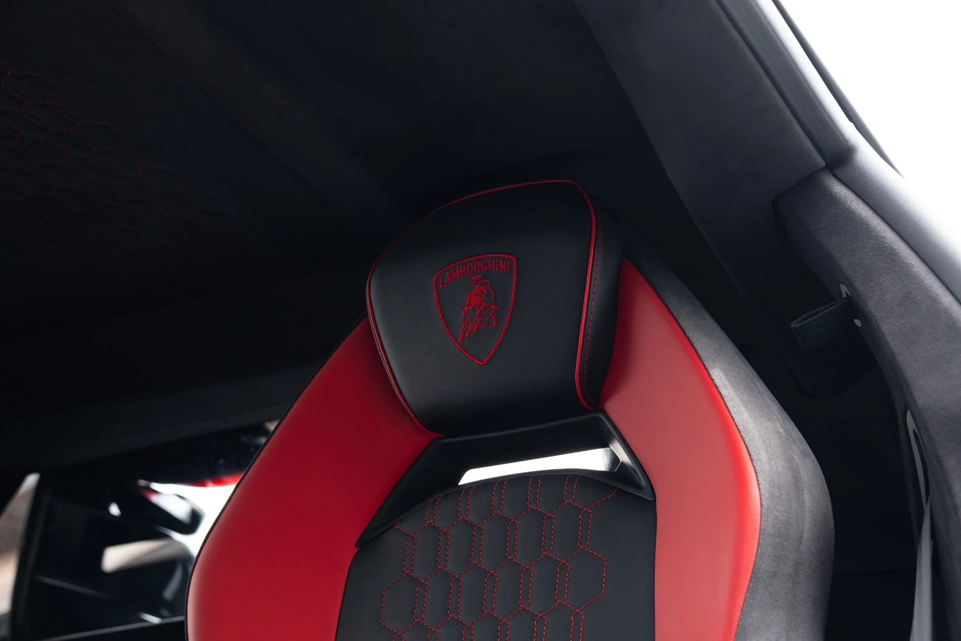 mph053_1772535092_Used_2024_Lamborghini_Revuelto_1778880537_fc0688c0f5