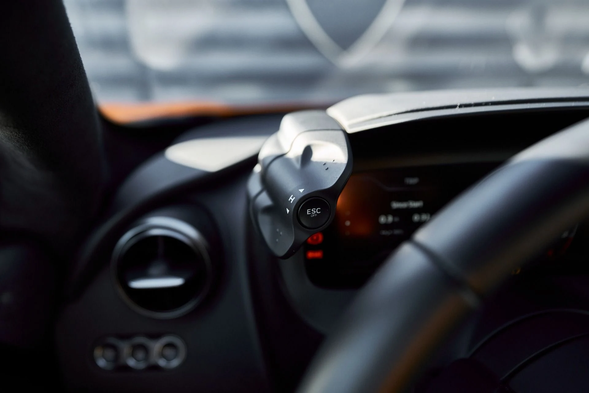 mph053_1815062275_Used_2024_Mc_Laren_750_S_1765410726_5ae2c4323f