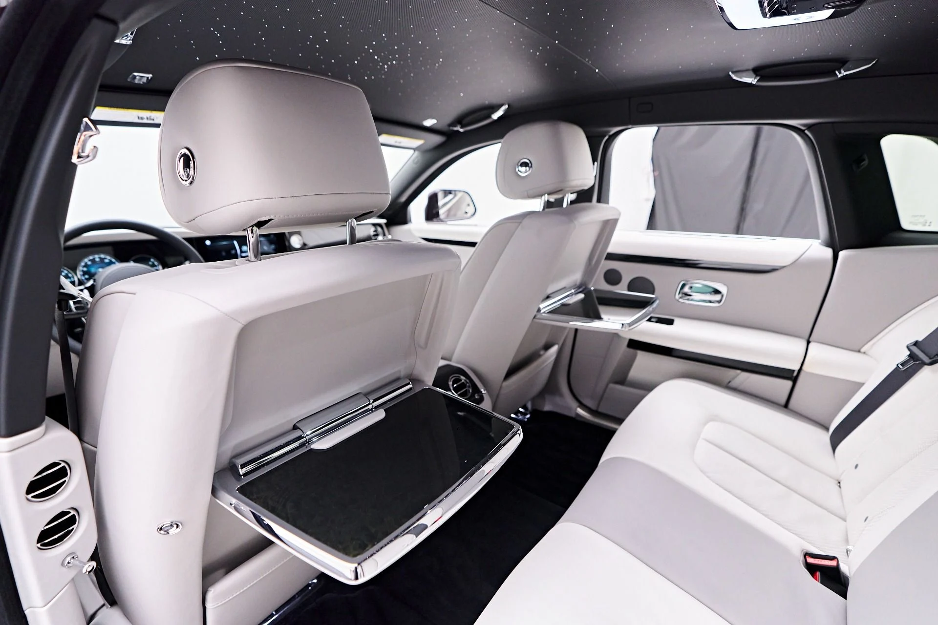 mph053_1856169337_Used_2024_Rolls_Royce_Ghost_Base_1752169894_0a1e49e88d