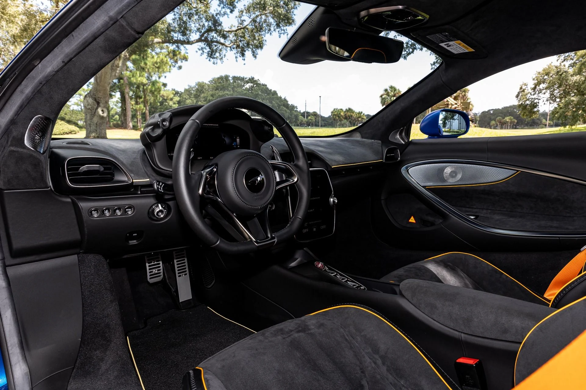 mph053_1878716691_324_p54_l_d752caf56f