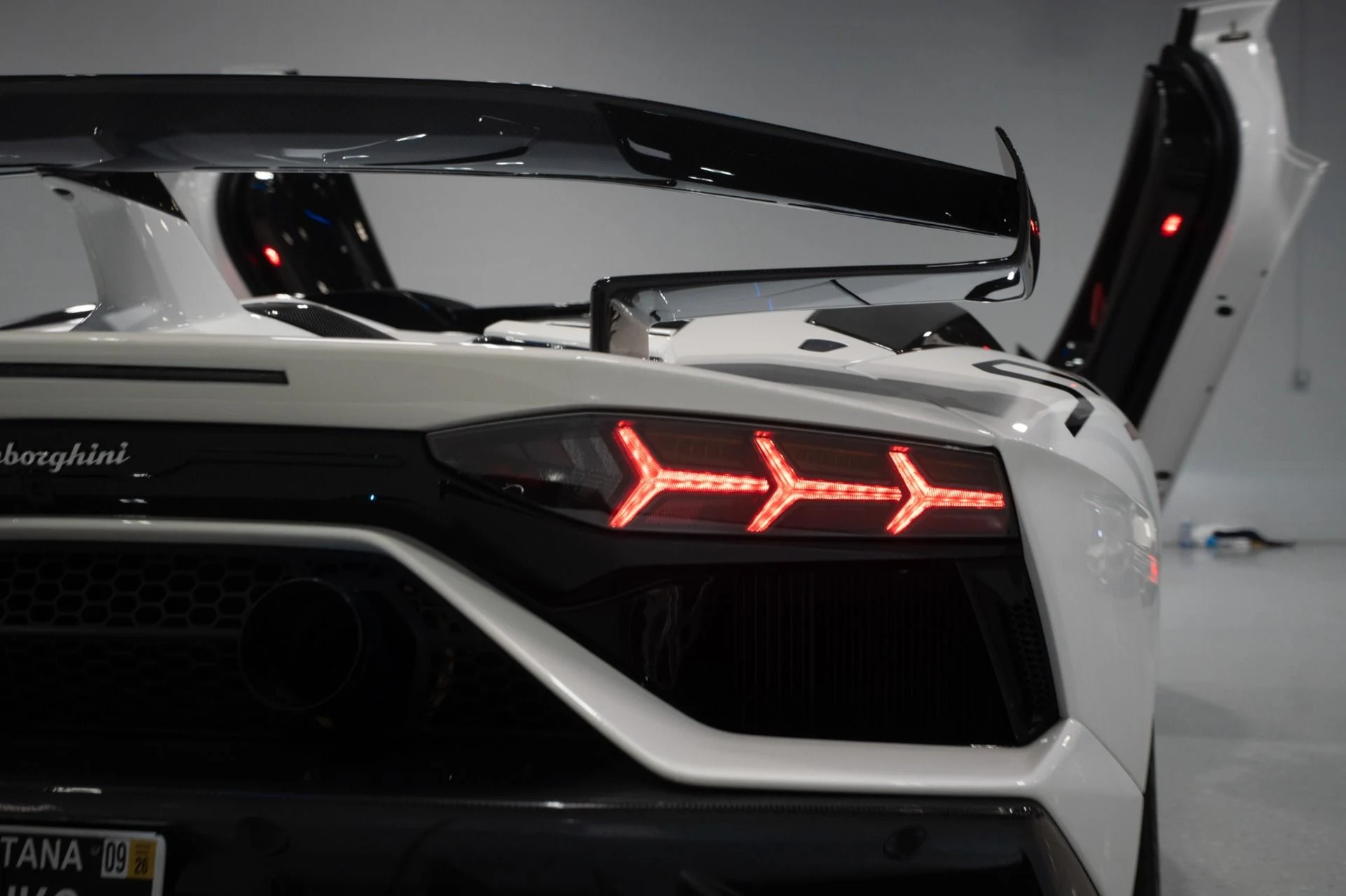 mph053_1887610357_Used_2020_Lamborghini_Aventador_LP_770_4_SVJ_1784233190_1609d2830f