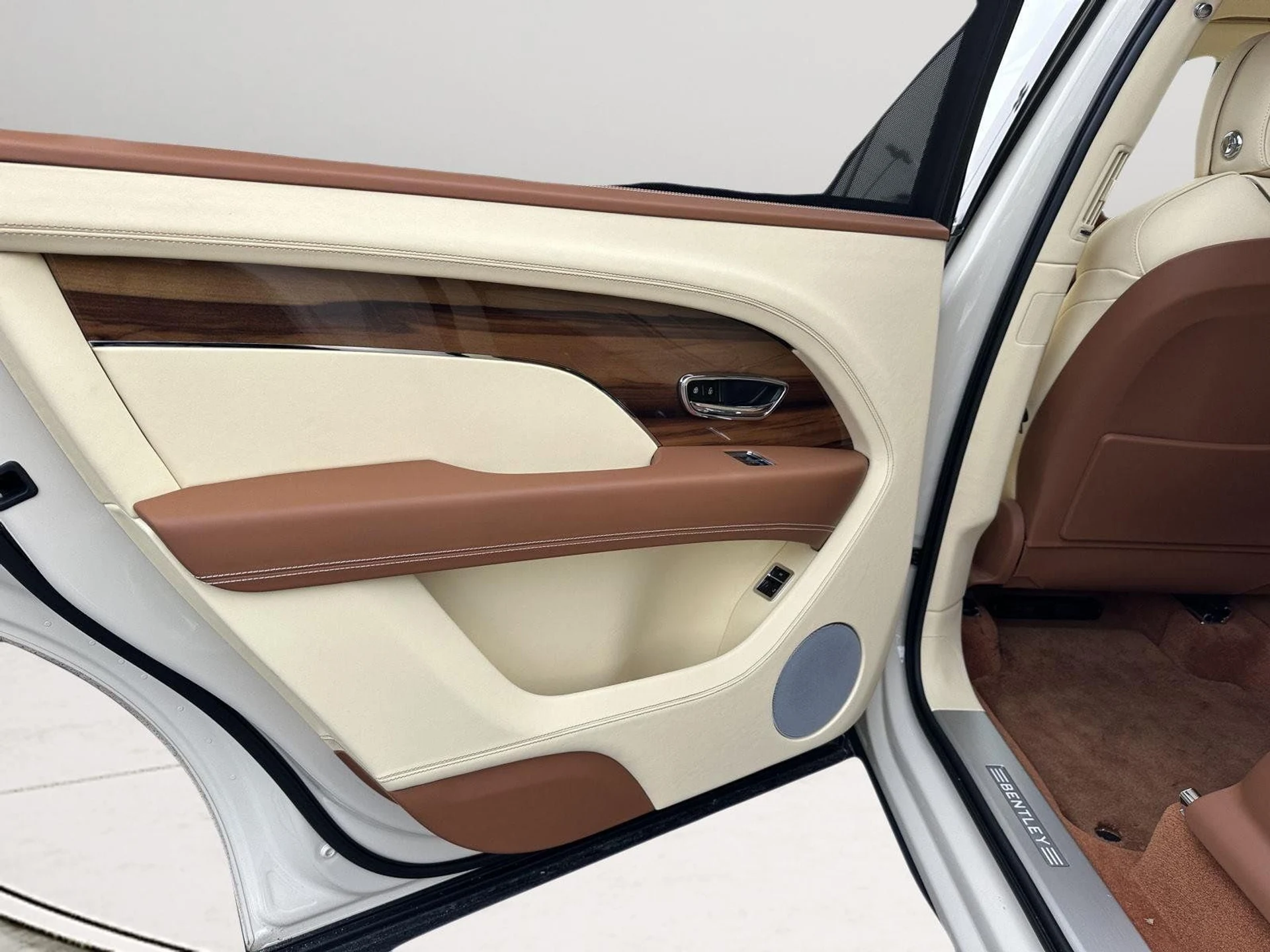 mph053_1890059838_68ed3f9e70a435361e8ff11c5224539c_ab0fd56e49