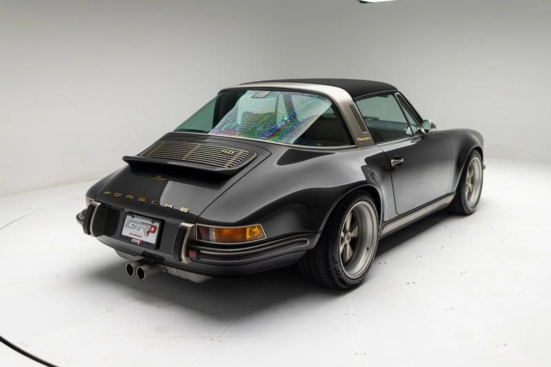 mph053_1911385583_A9693865_5_D0_D_4_AE_0_8251_9511_E0_AD_3_B1_D_8448c92d49