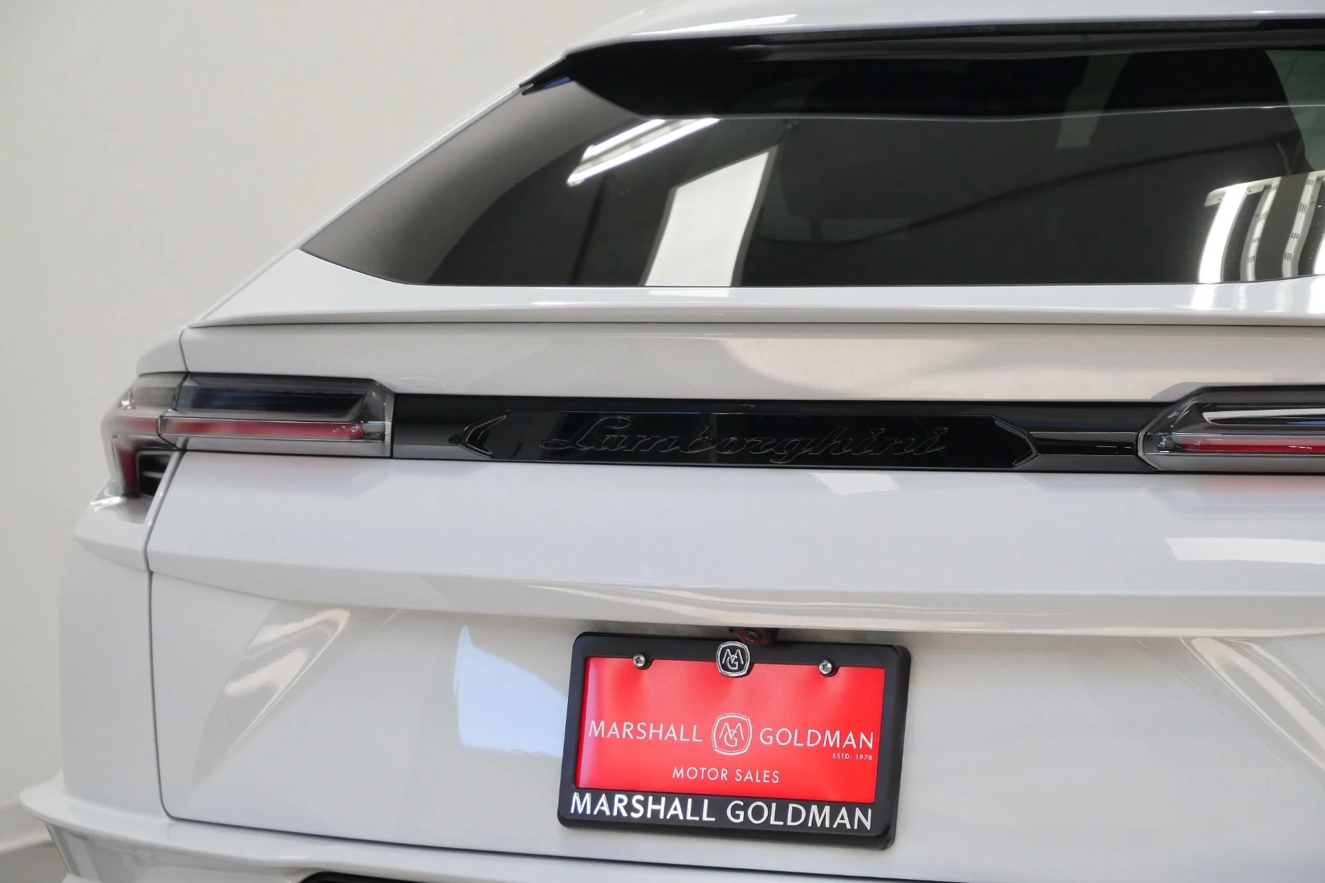 mph053_1923062964_Used_2023_Lamborghini_Urus_S_Very_Low_Miles_657_Horsepower_Bang_and_Olufsen_Audio_1781208380_076b760e99
