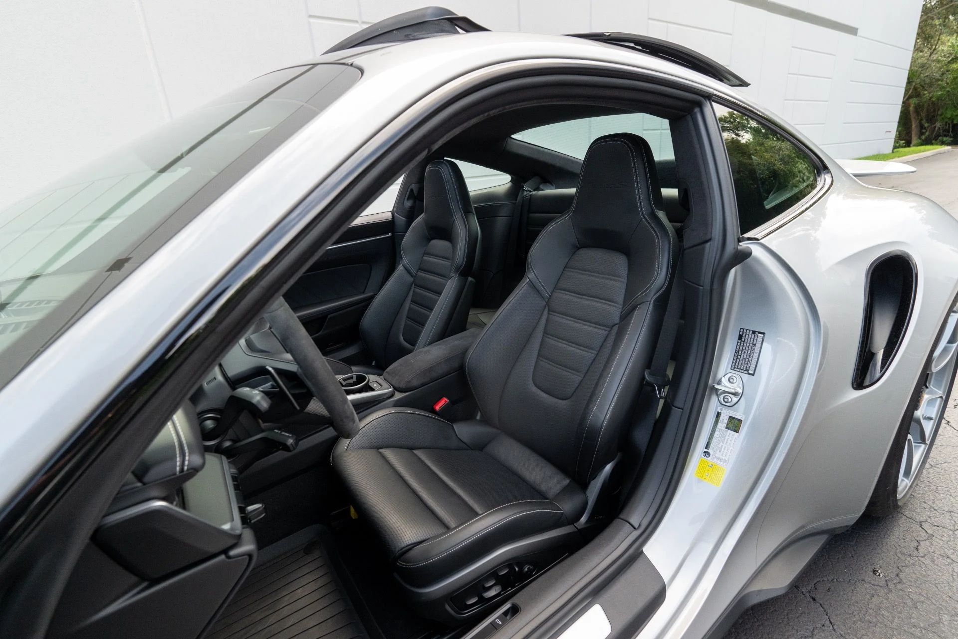 mph053_1925810669_Used_2021_Porsche_911_Turbo_S_1758737285_fafcfa316a