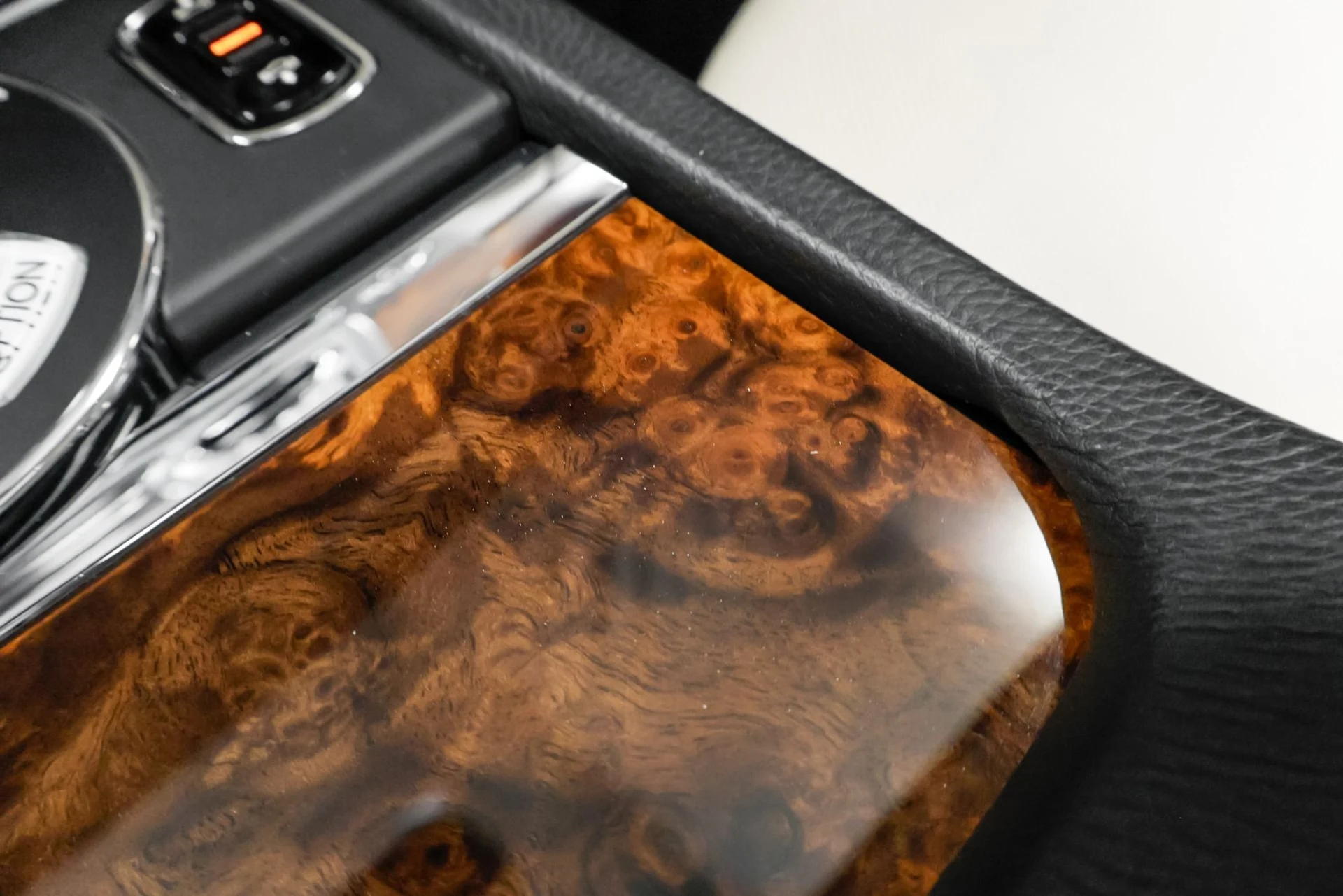 mph053_1926529845_Used_2010_Rolls_Royce_Ghost_1762979207_afc3ac2d63