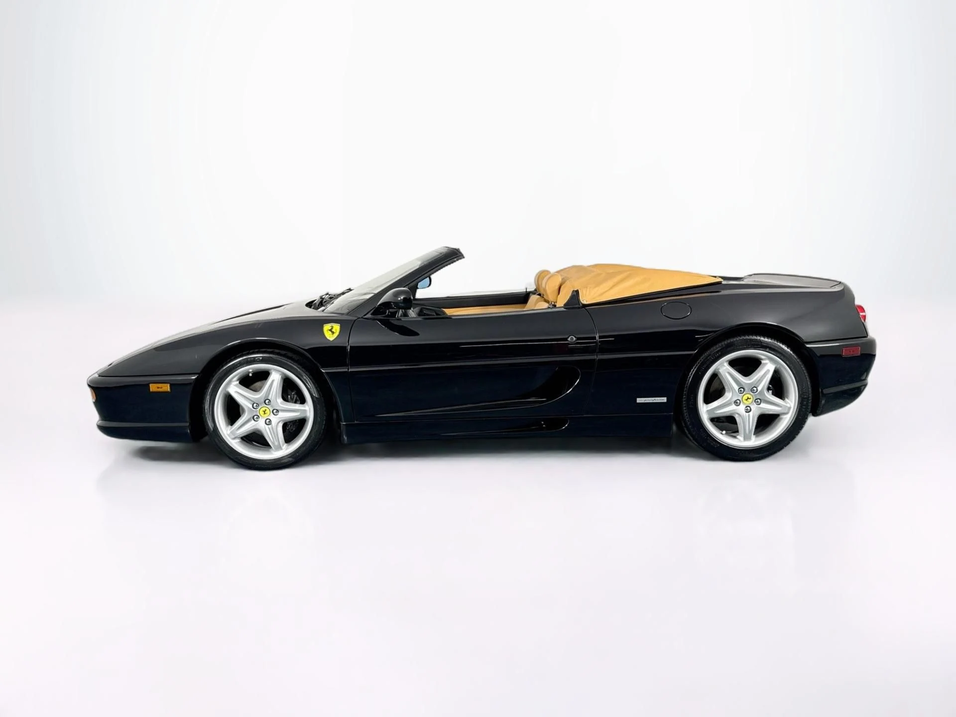 mph053_1950278119_Used_1996_Ferrari_F355_1784240897_741711cc14