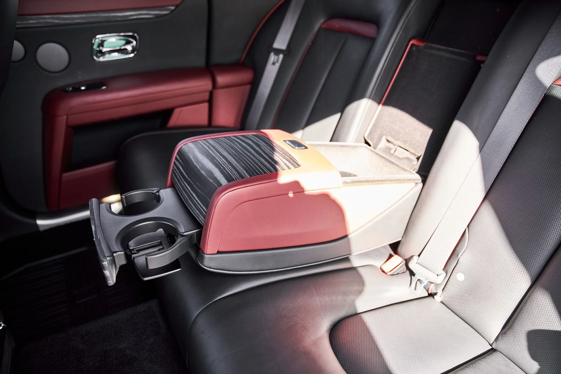 mph053_1956262497_Used_2023_Rolls_Royce_Ghost_1770699580_d40e311aed