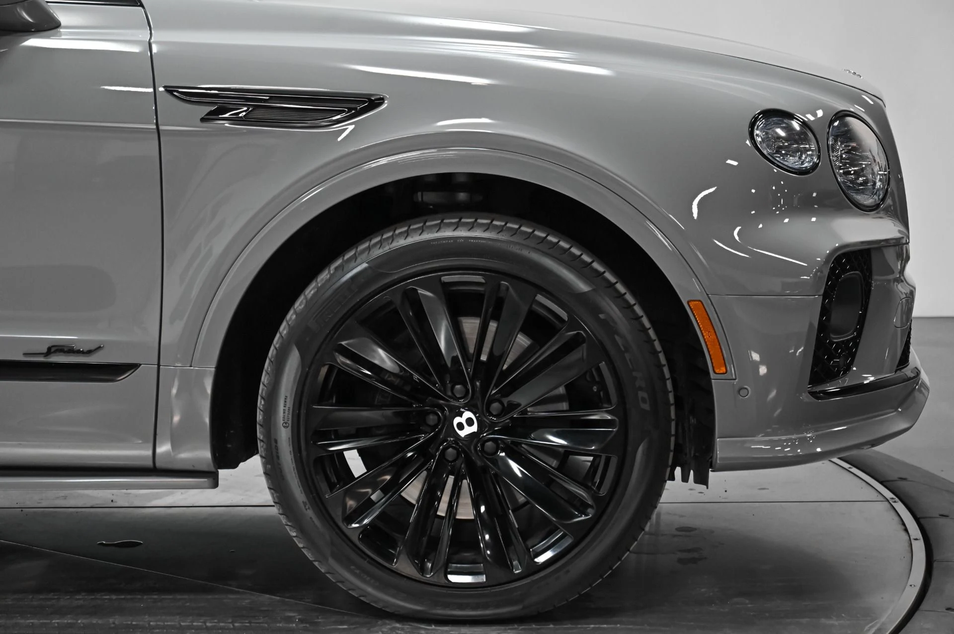 mph053_196411324_Used_2022_Bentley_Bentayga_Speed_1754348243_2559eeae0d