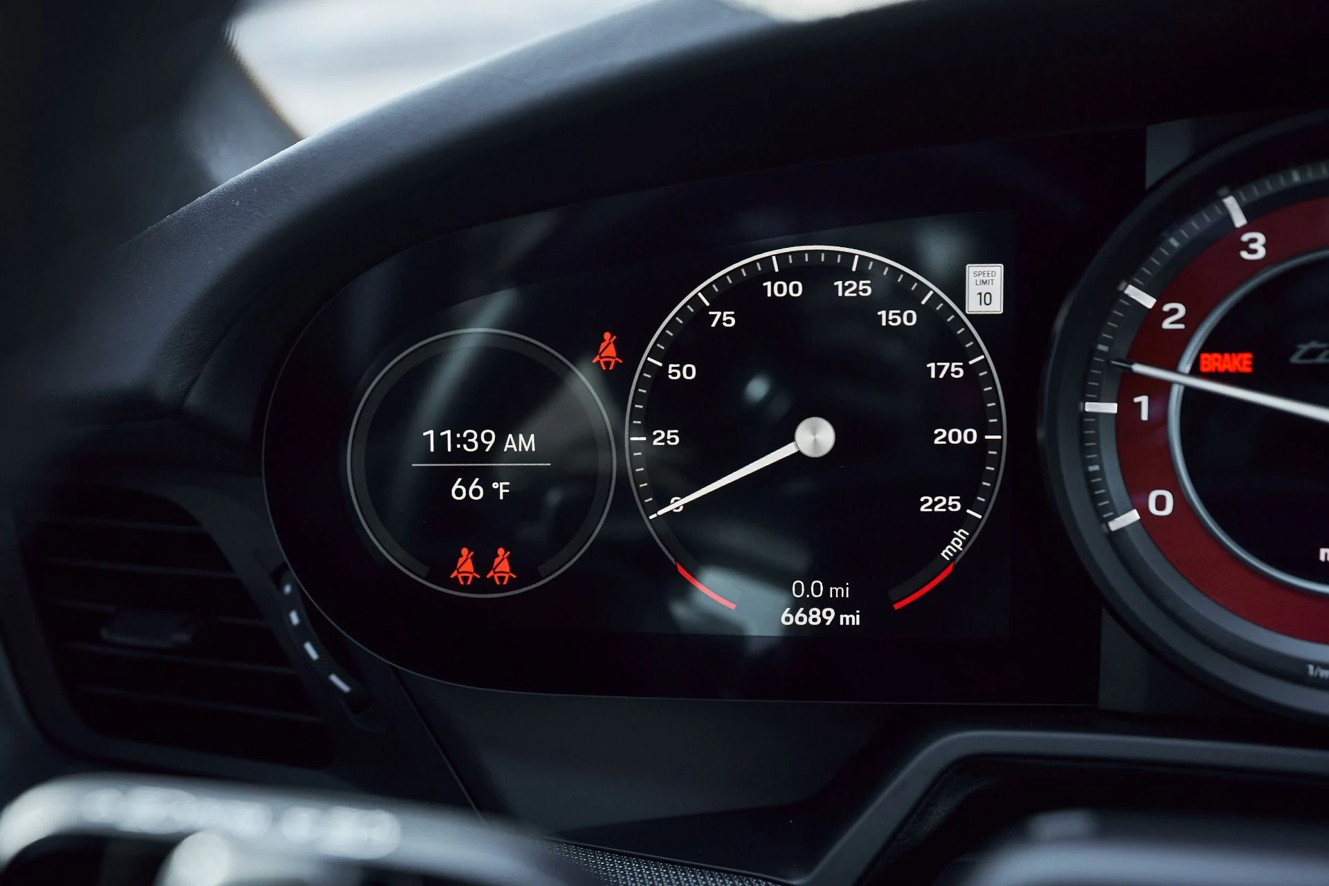 mph053_1974742005_Used_2024_Porsche_911_Turbo_1765332495_0ff68bb645