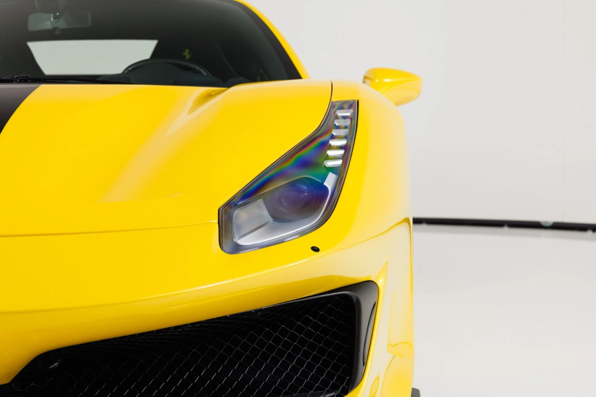 mph053_1977118142_Used_2020_Ferrari_488_Pista_1773687206_66dc92dc7d