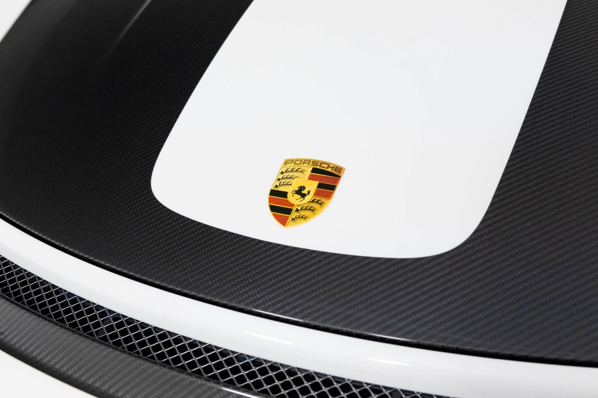 mph053_2008752491_Used_2018_Porsche_911_GT_2_RS_1763508422_f644343653