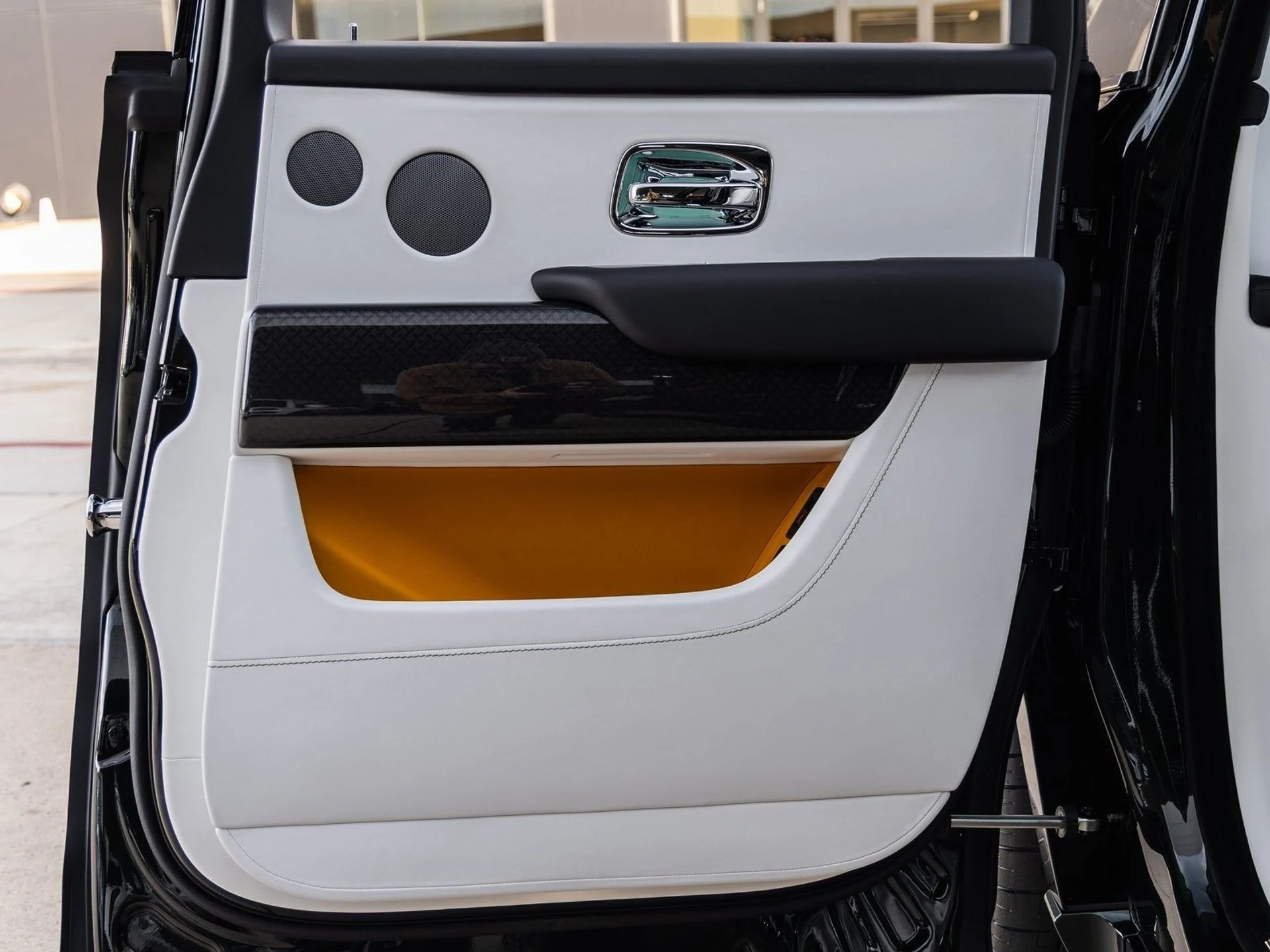 mph053_2009844671_54_938fa11206