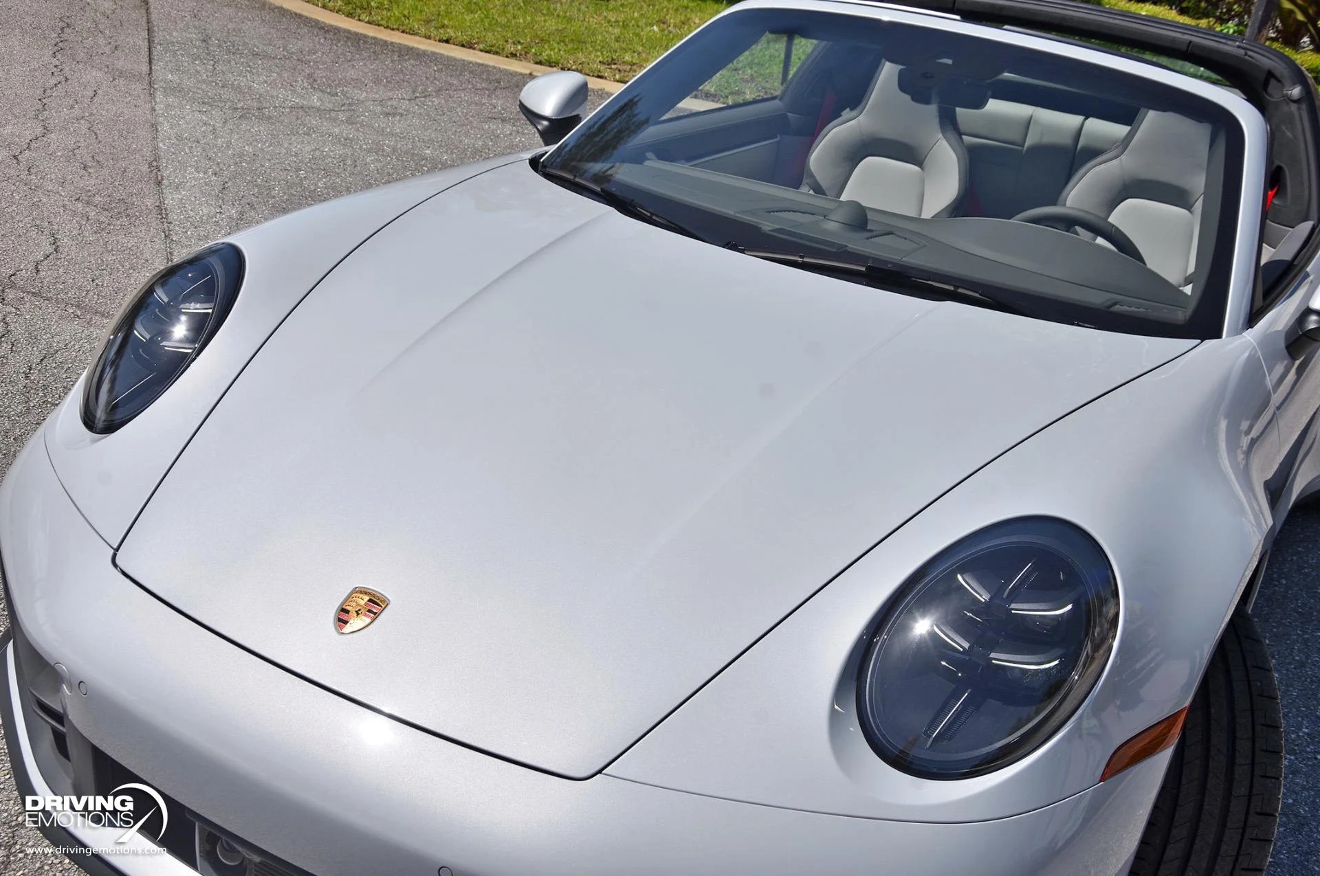 mph053_2055464009_898_p54_l_852009a93d