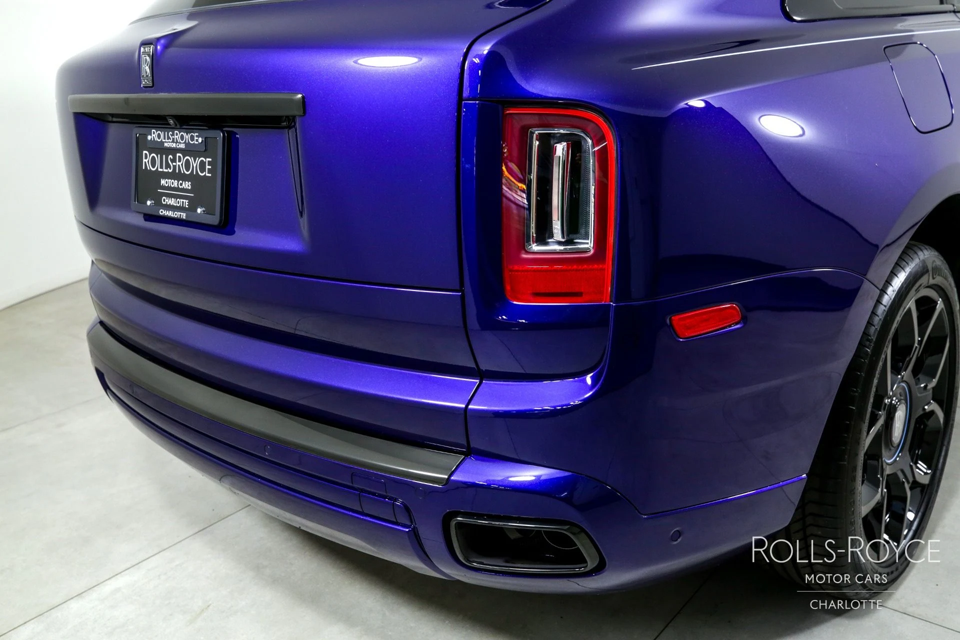 mph053_2060502510_Used_2024_Rolls_Royce_Black_Badge_Cullinan_BLUE_SHADOW_1726069494_ed09a4ab8a