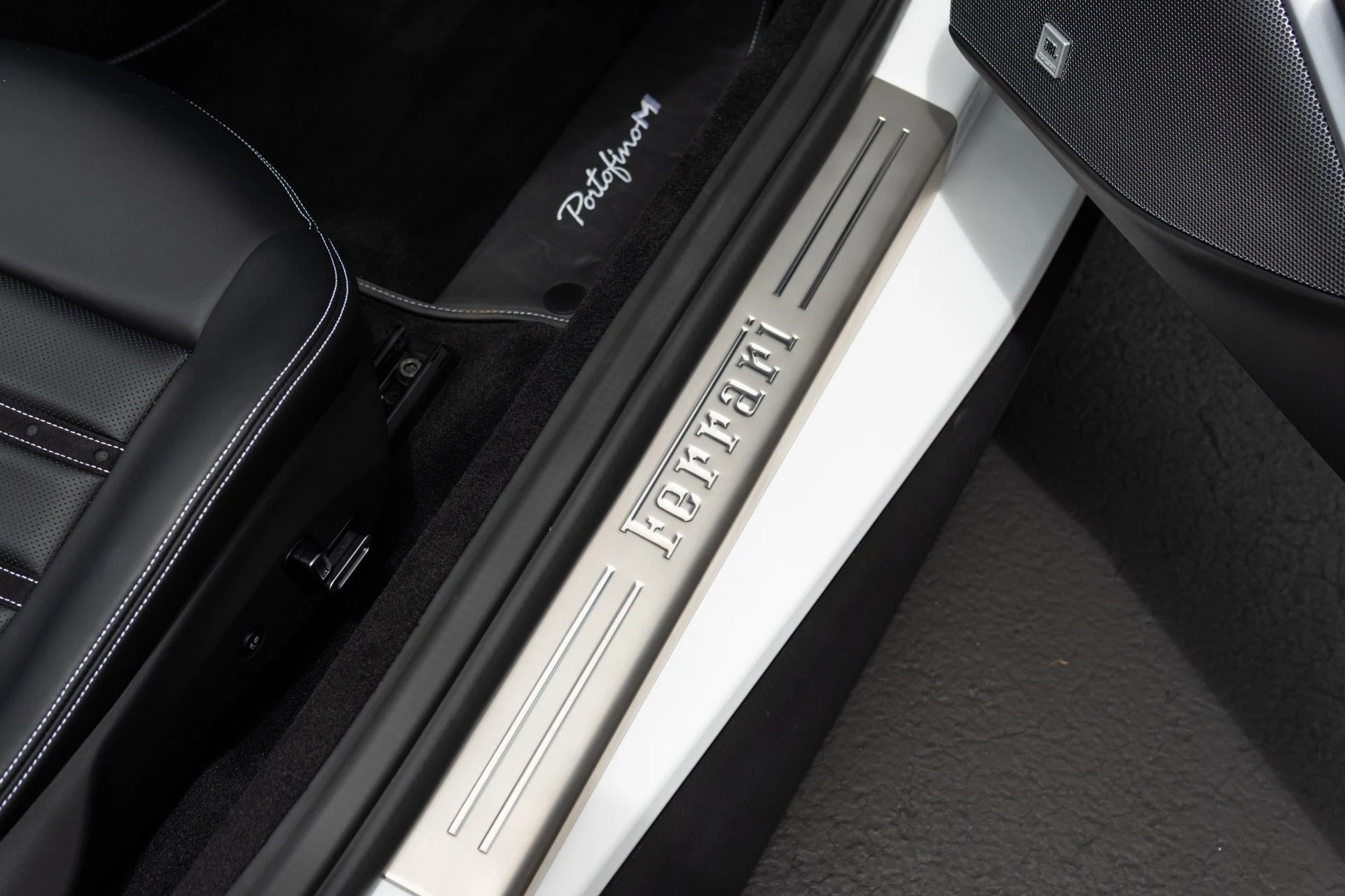 mph053_206696714_Used_2023_Ferrari_Portofino_M_1775657761_0169479915