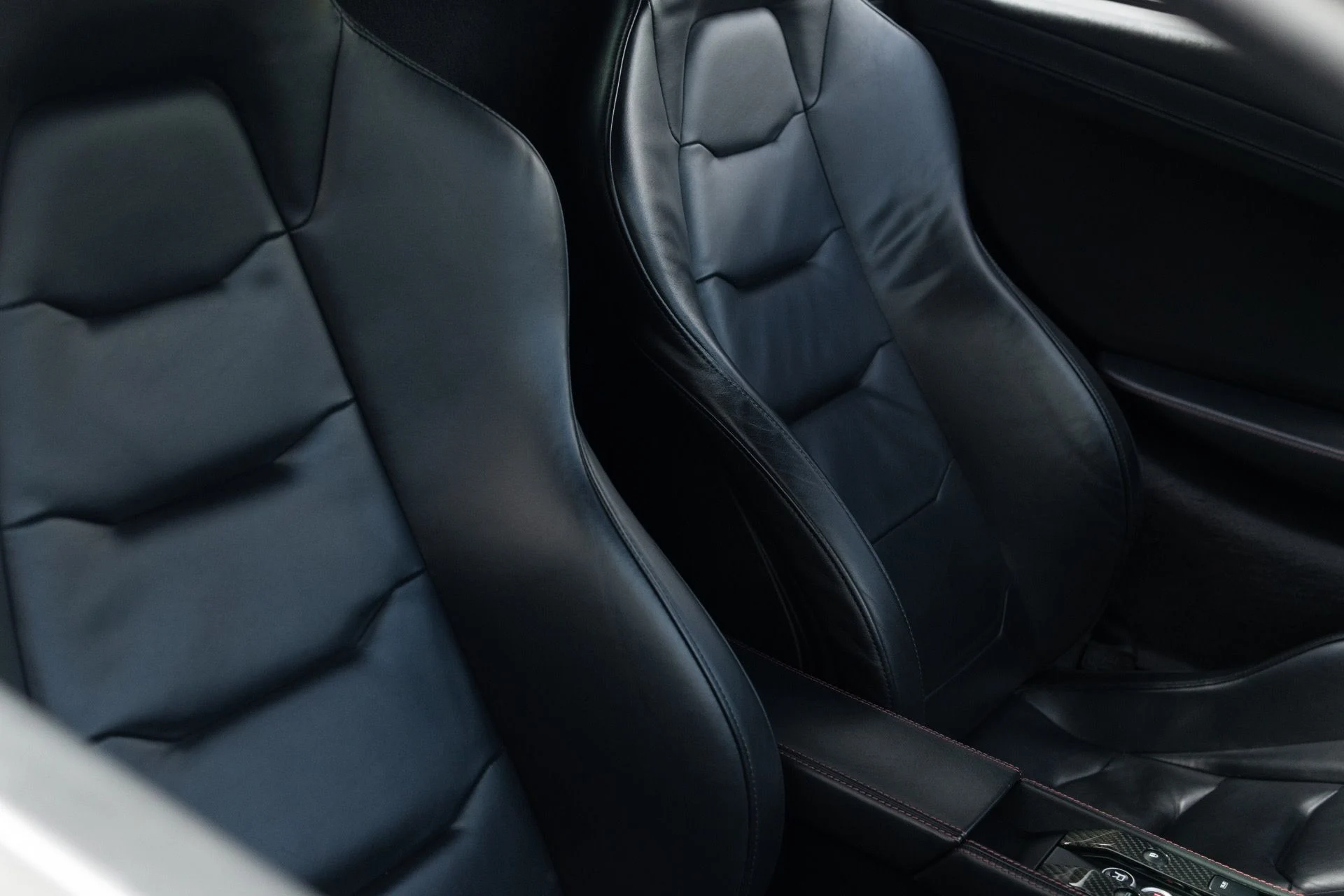 mph053_2082126182_Used_2013_Mc_Laren_MP_4_12_C_Spider_1769458558_cf98ebfd65