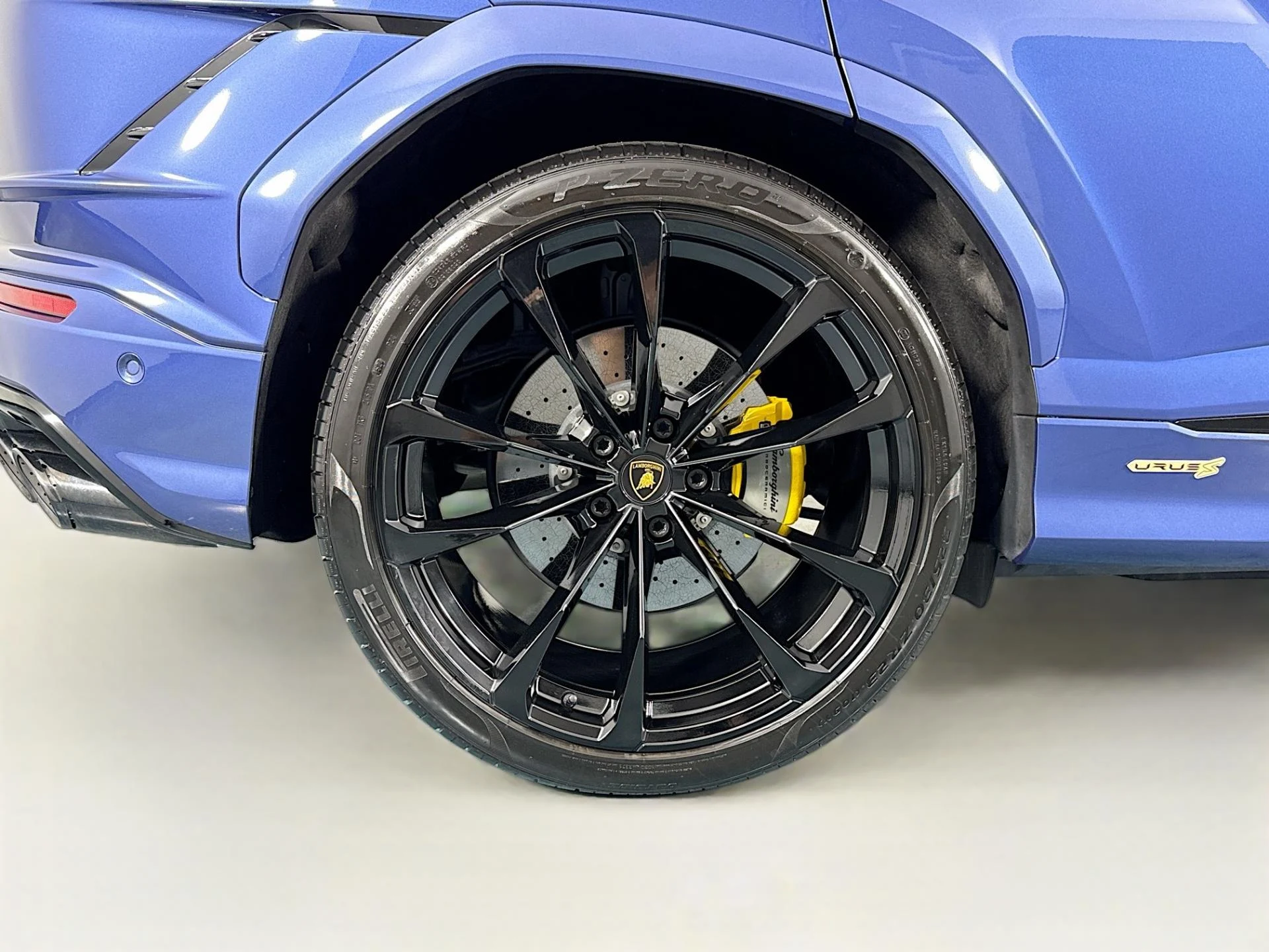 mph053_2082723554_Used_2024_Lamborghini_Urus_S_1784150943_c6d060e86e