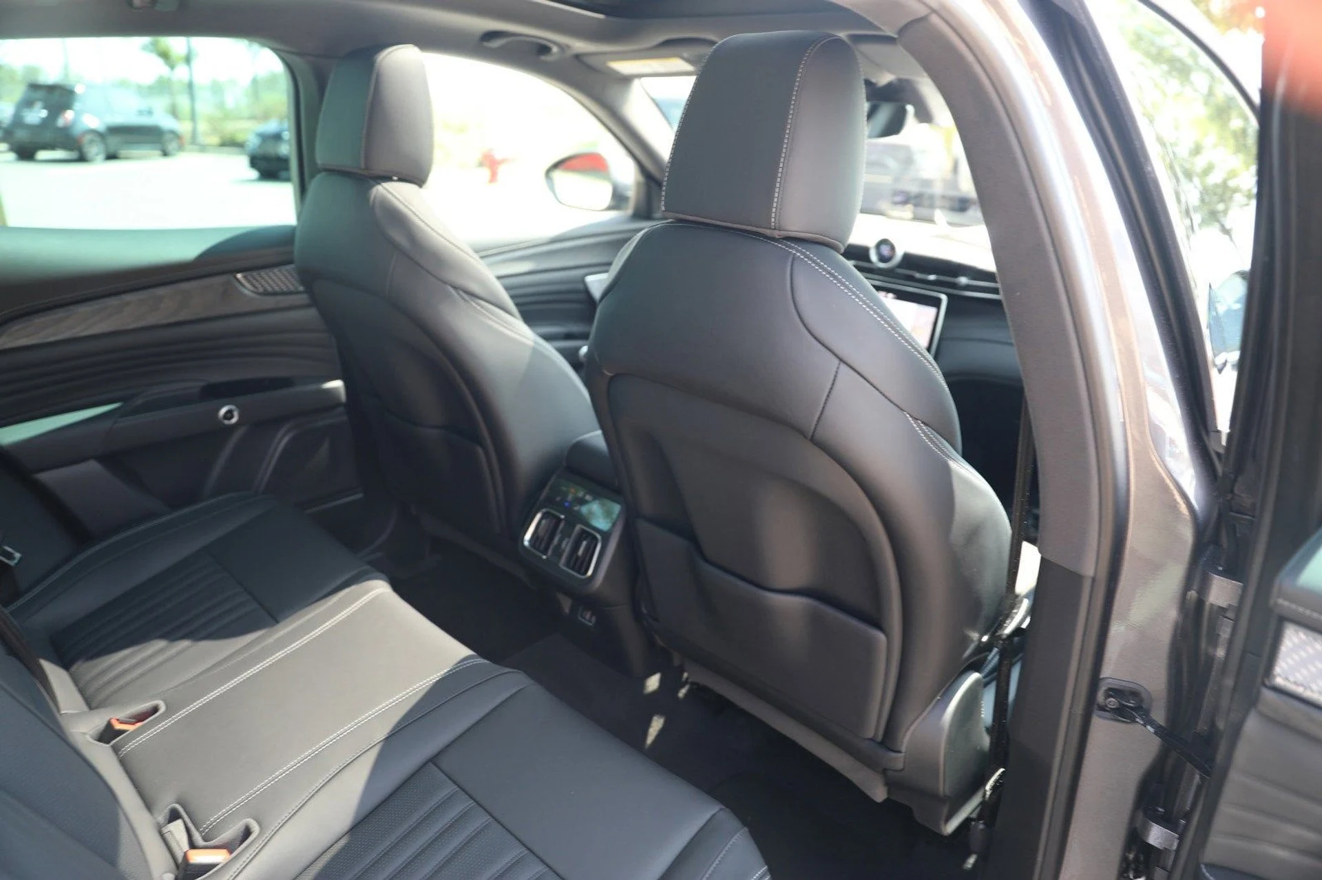 mph053_2116039200_027574adb3af49878d61cb6fb1bc7c23_25493d8c40