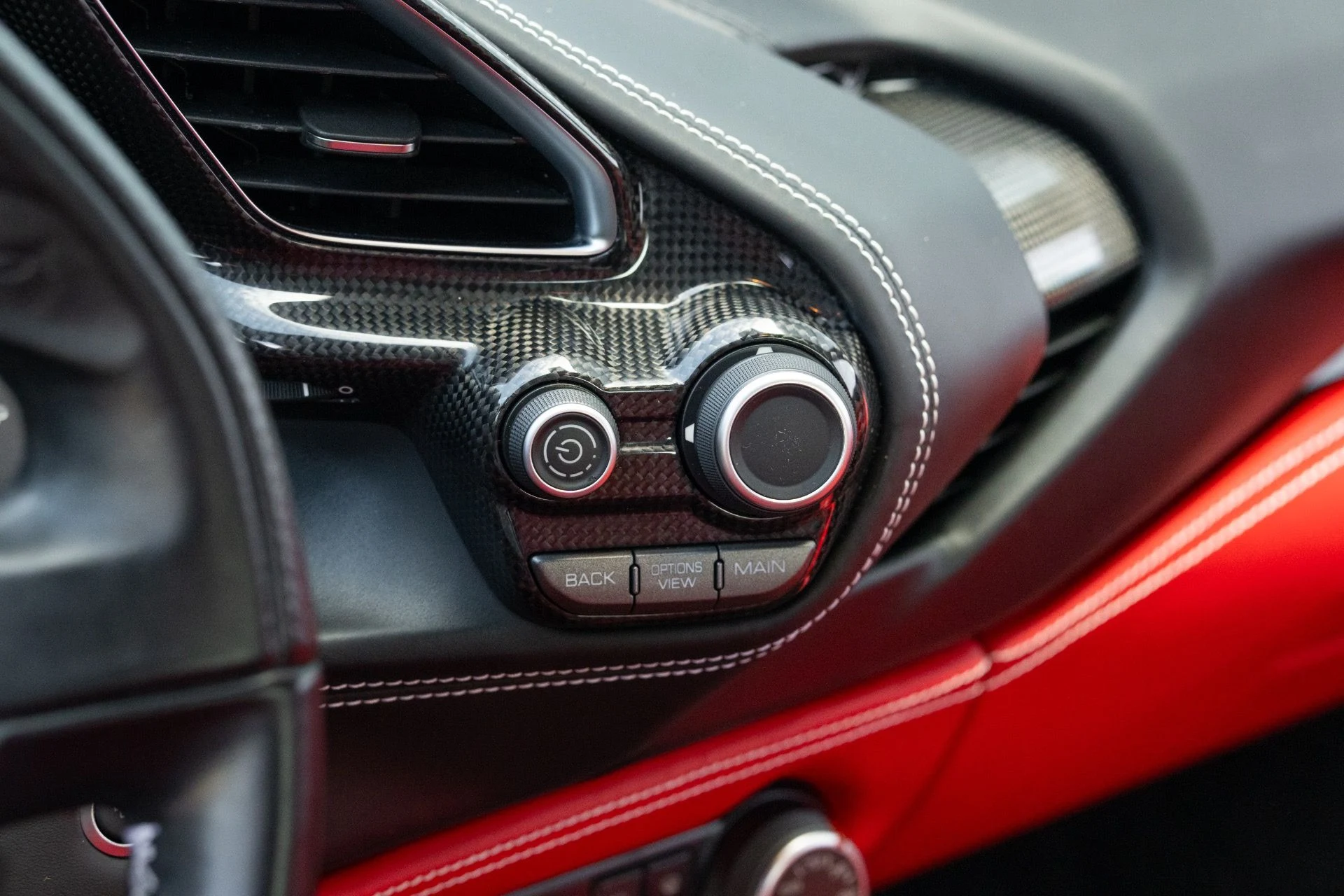 mph053_2122989097_Used_2017_Ferrari_488_GTB_1776194926_36ca84a8da