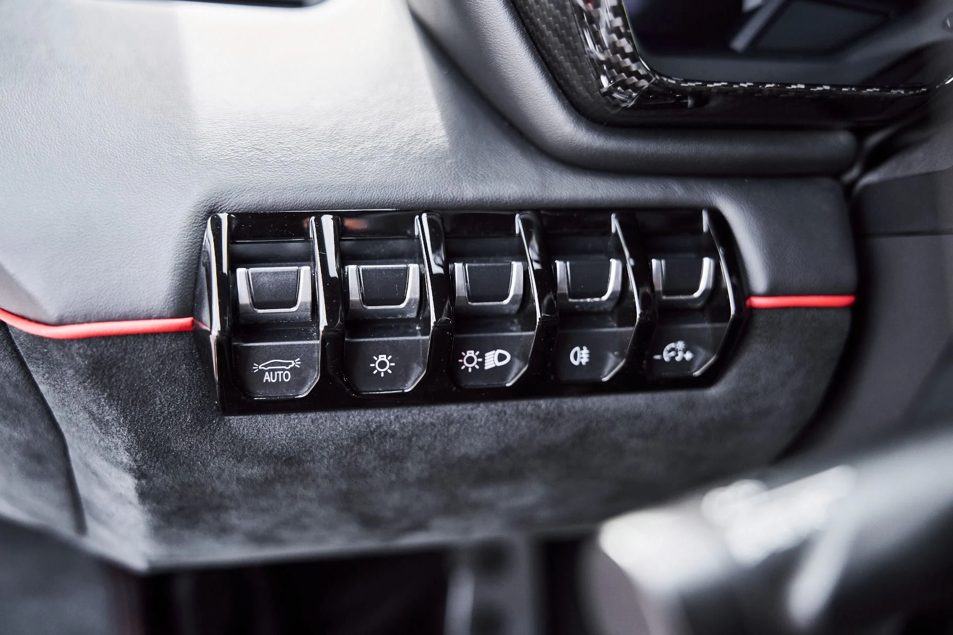 mph053_2129449185_Used_2016_Lamborghini_Aventador_LP_750_4_Super_Veloce_1778088454_446a58a6a6