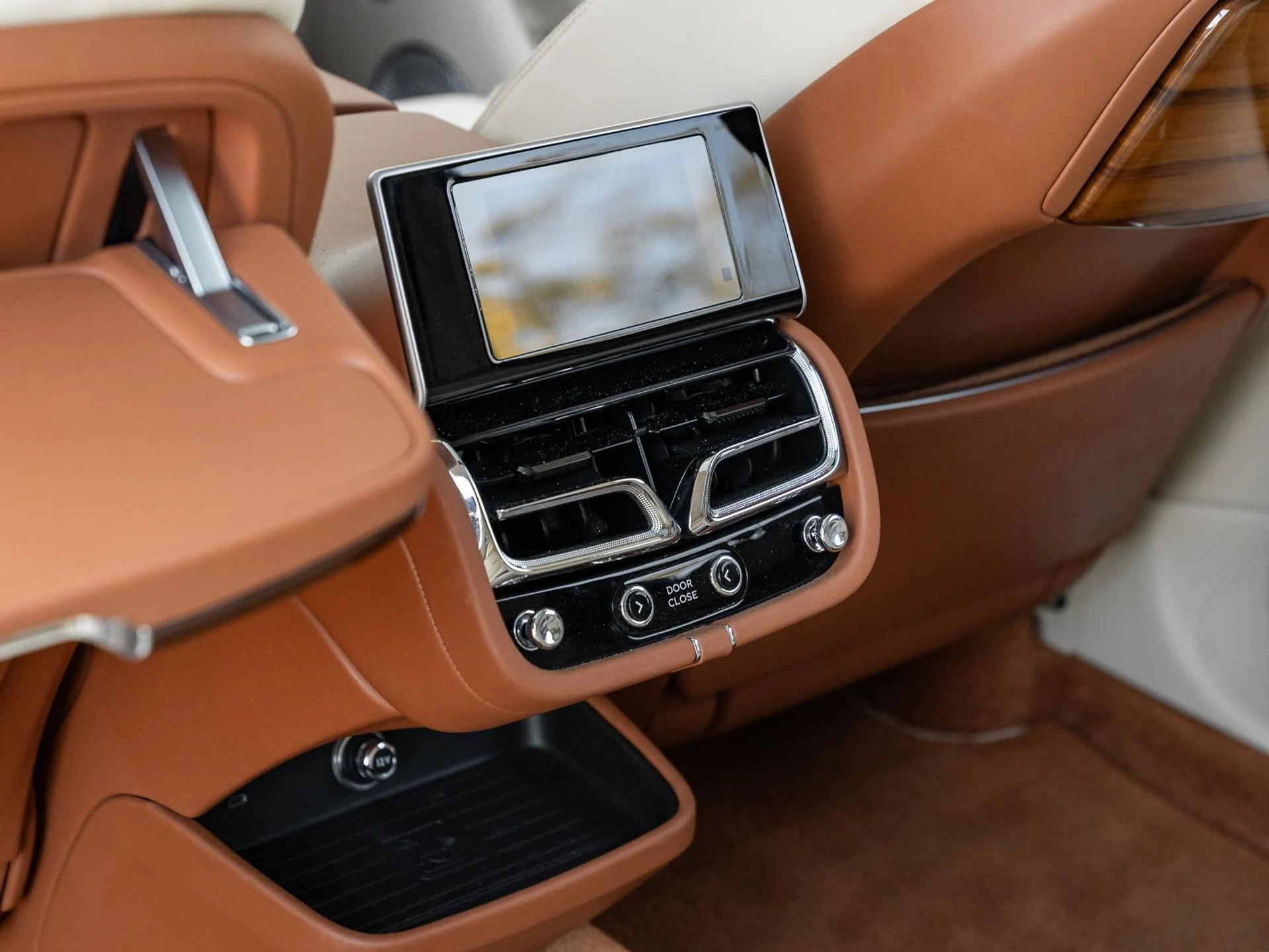 mph053_2134616476_Used_2023_Bentley_Bentayga_EWB_Azure_First_Edition_1772272967_d24f62a480