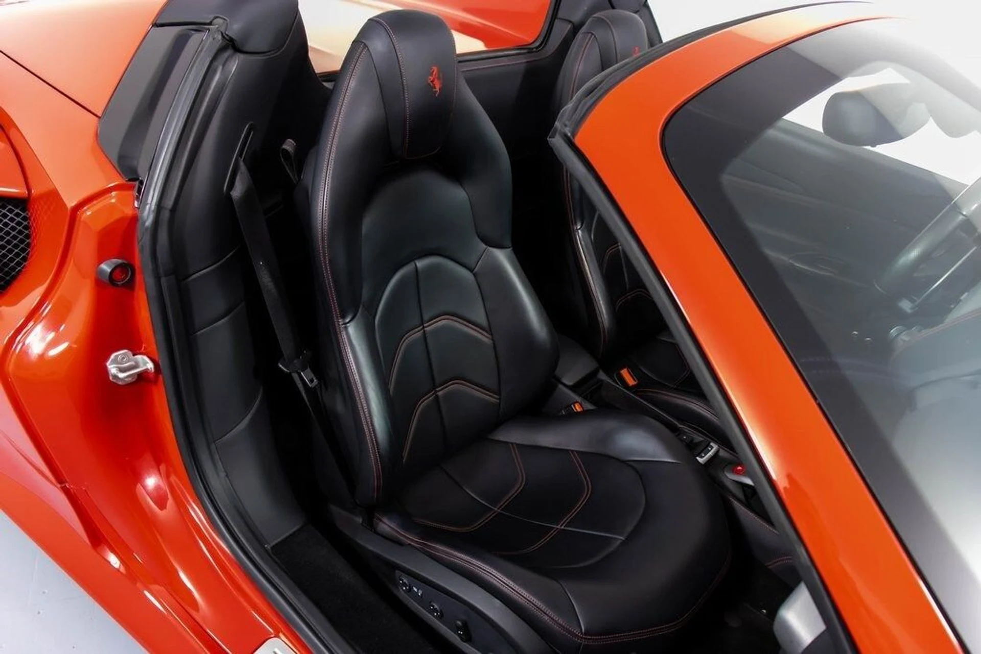 mph053_213611600_67043130ebd0353630523320b2dd3c3bx_d76507b408