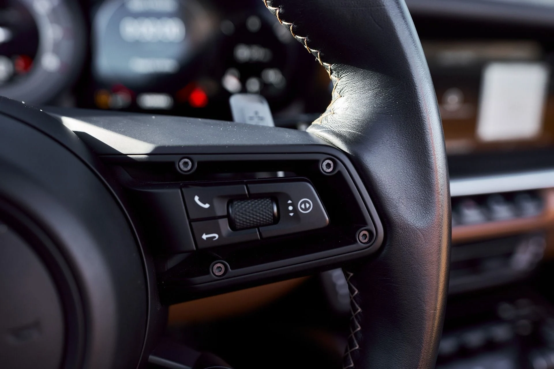 mph053_2174628613_Used_2023_Porsche_911_Turbo_S_1764903217_1f427867bc