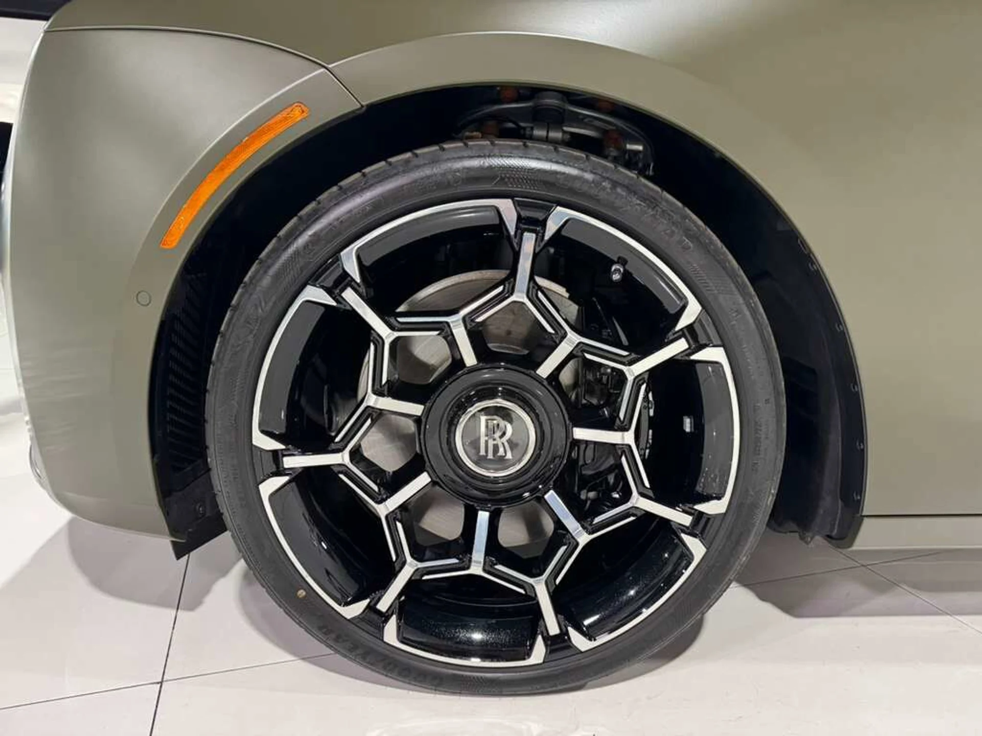 mph053_2185930985_2bb0c1457e7533c78ae12ff784fc55aa_6f99a63f3d