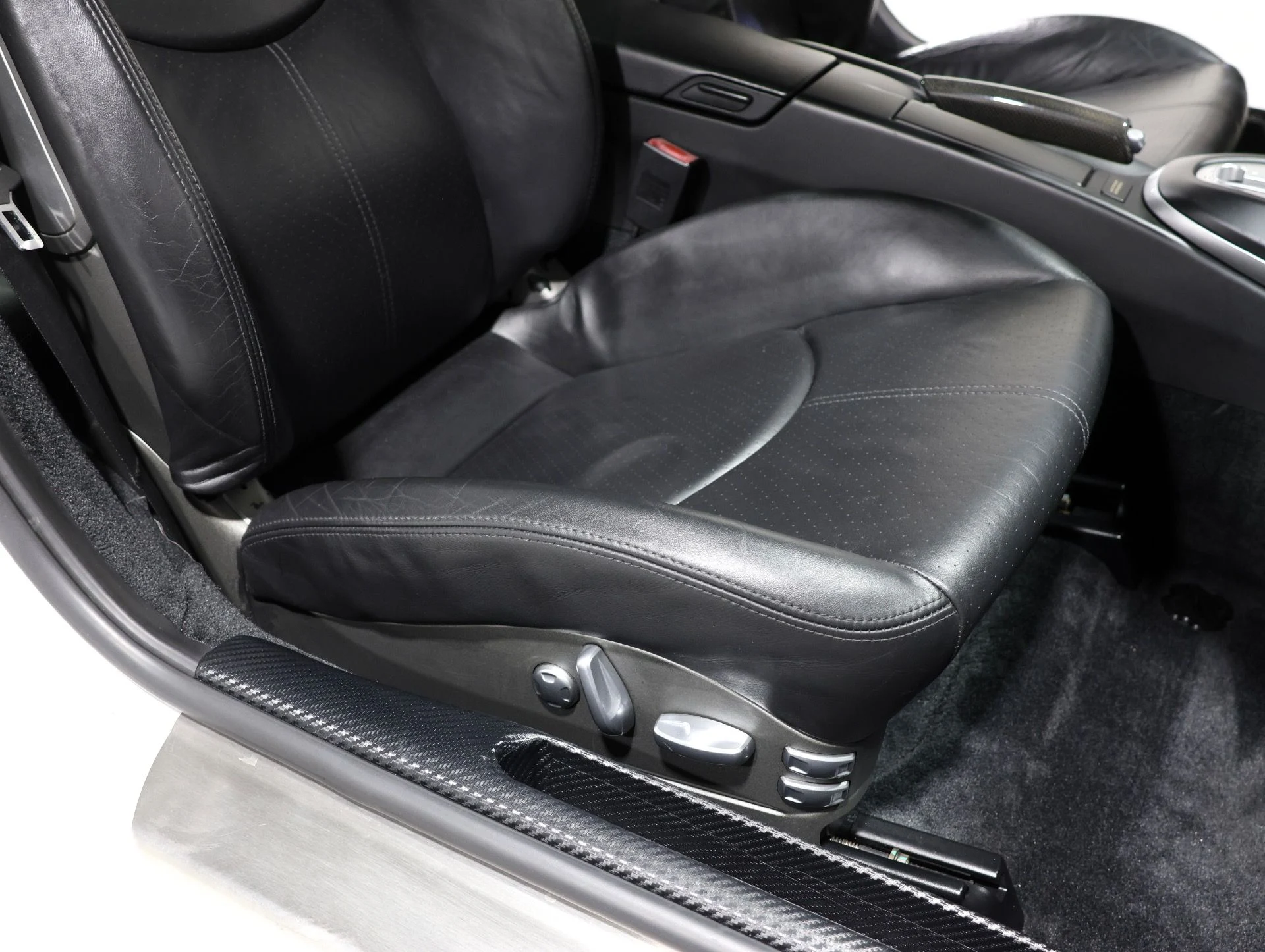 mph053_2189350153_Used_2007_Porsche_911_Turbo_134_K_MSRP_Only_50_K_Miles_Sport_Chrono_Just_Serviced_1767197110_90af2bf089