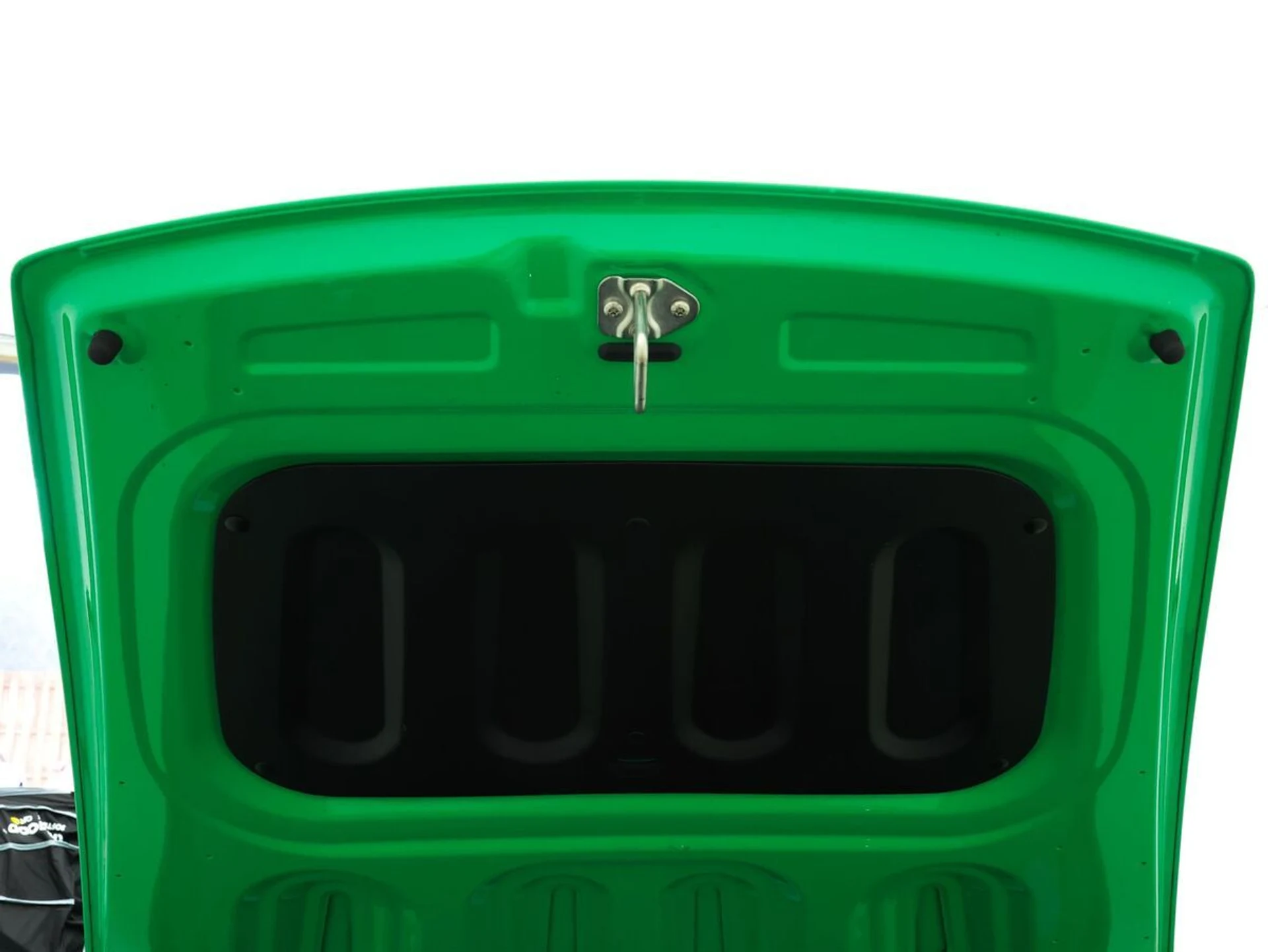 mph053_2190057566_7uwbb0x5ggz6aleovwjmrwarj1p4_e3c55a4bdb