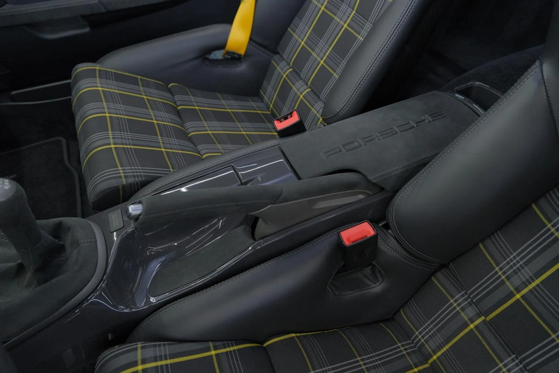 mph053_2207626964_9e776a29ec5890c98a5b985d033186c0_ac982e2aa4