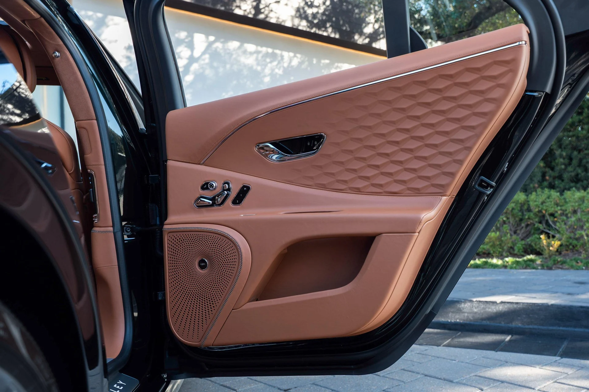 mph053_2212521160_489302490_698435646d31c9793f9d07d0_dcbc26a67e