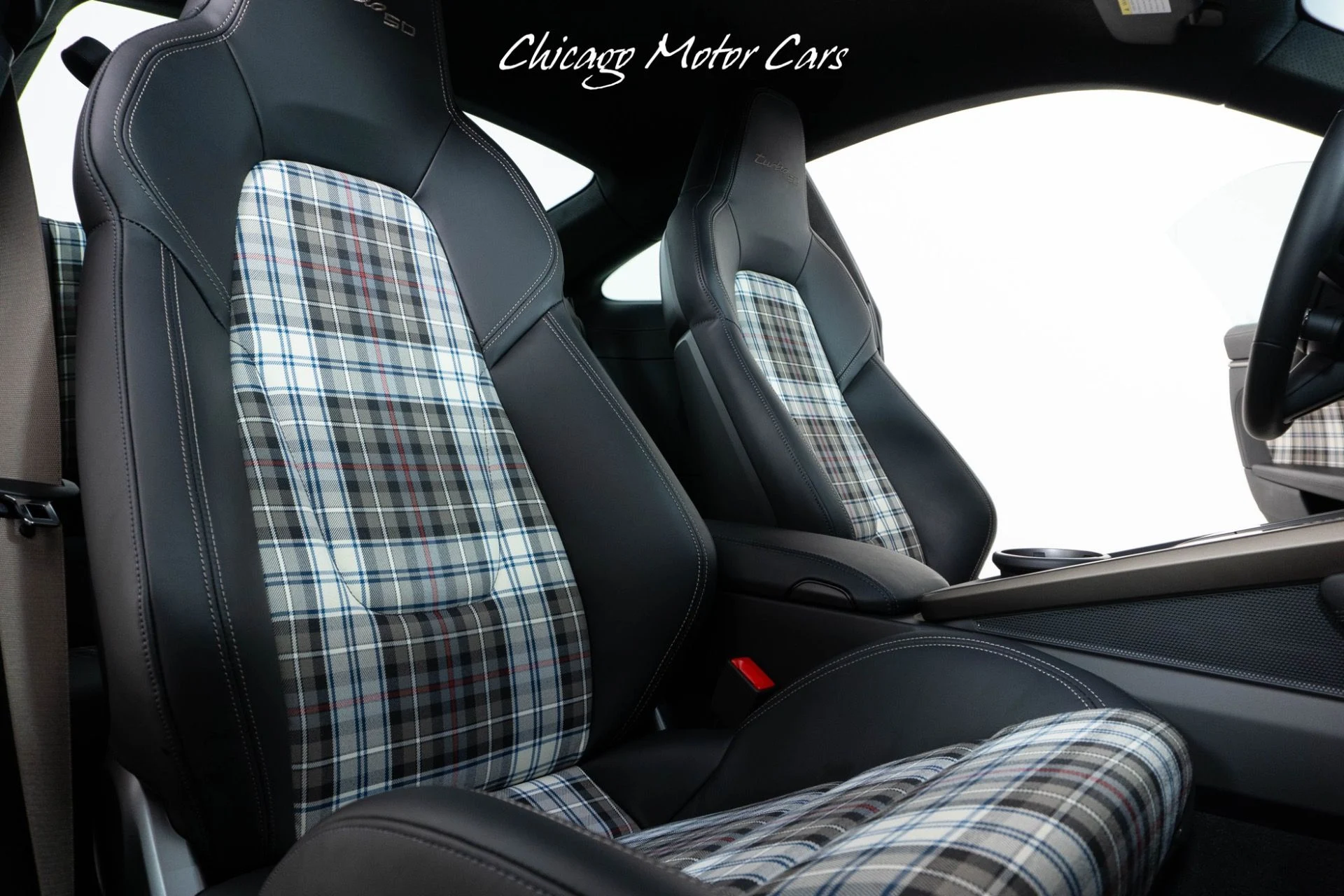 mph053_2228949468_13066_p54_l_50be2710dc