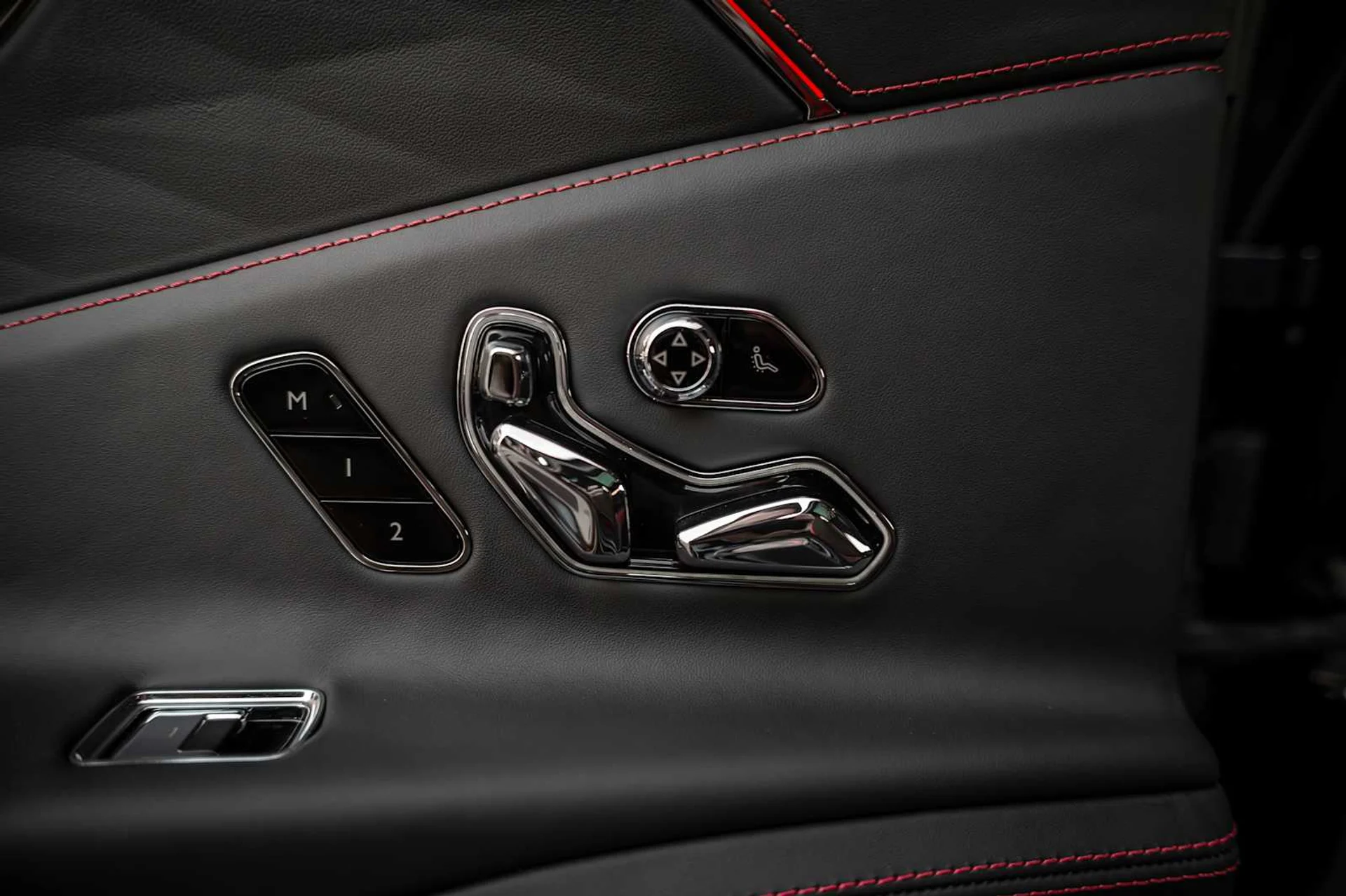 mph053_2235671771_a37490807ee2afbfed8f6d529e07c749x_2175767a17