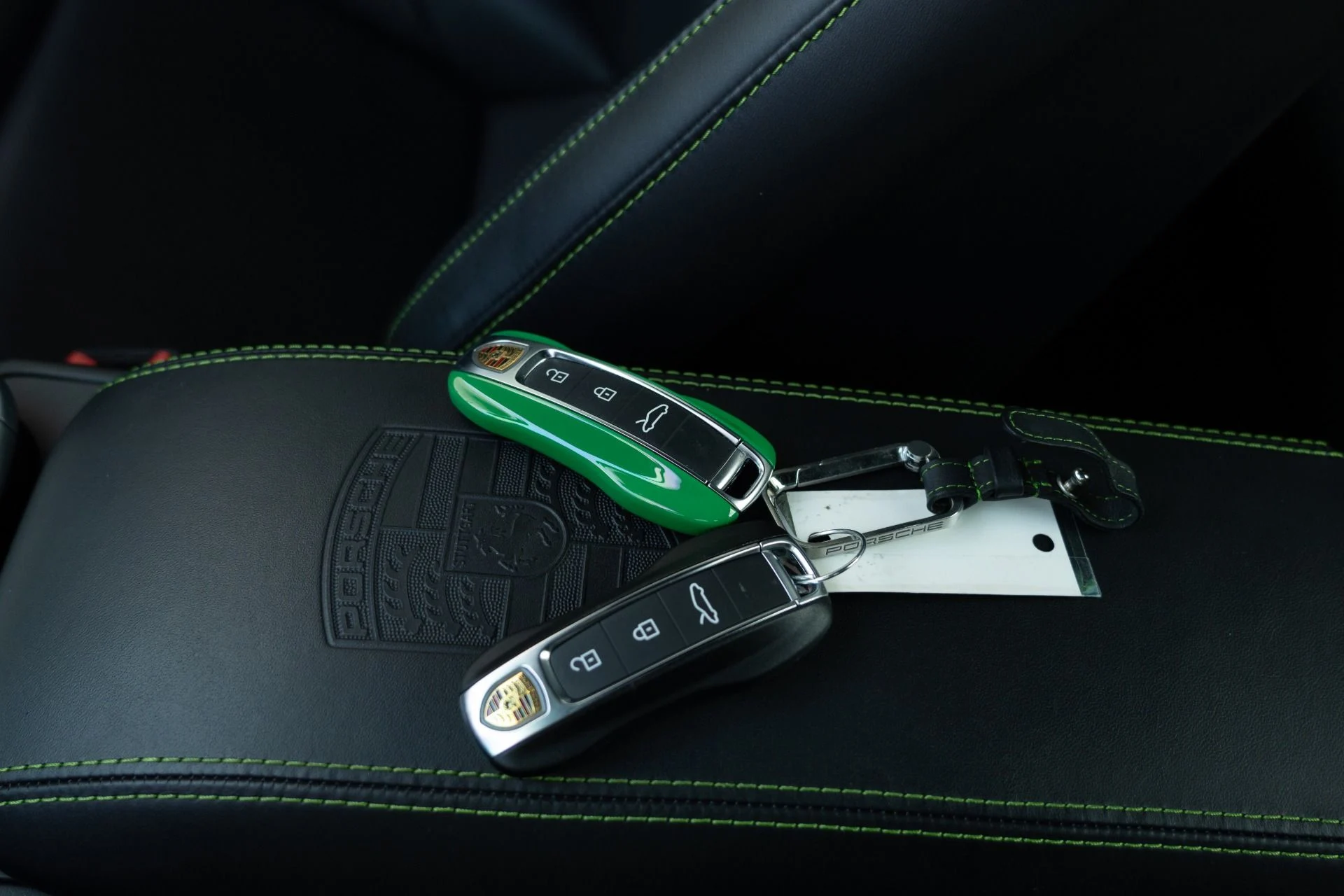 mph053_2236131494_Used_2022_Porsche_911_Turbo_S_1758136799_fbce68fd83