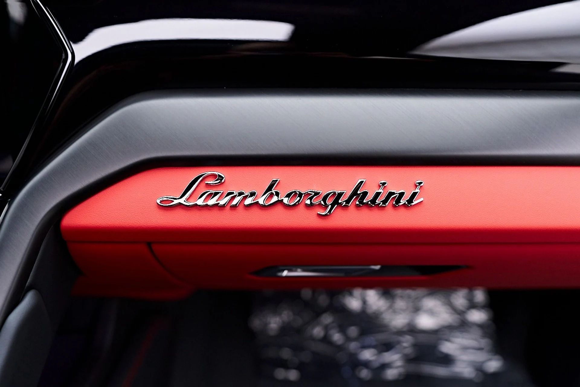 mph053_2250126422_Used_2023_Lamborghini_Urus_S_1745442140_f3a8b8f04e