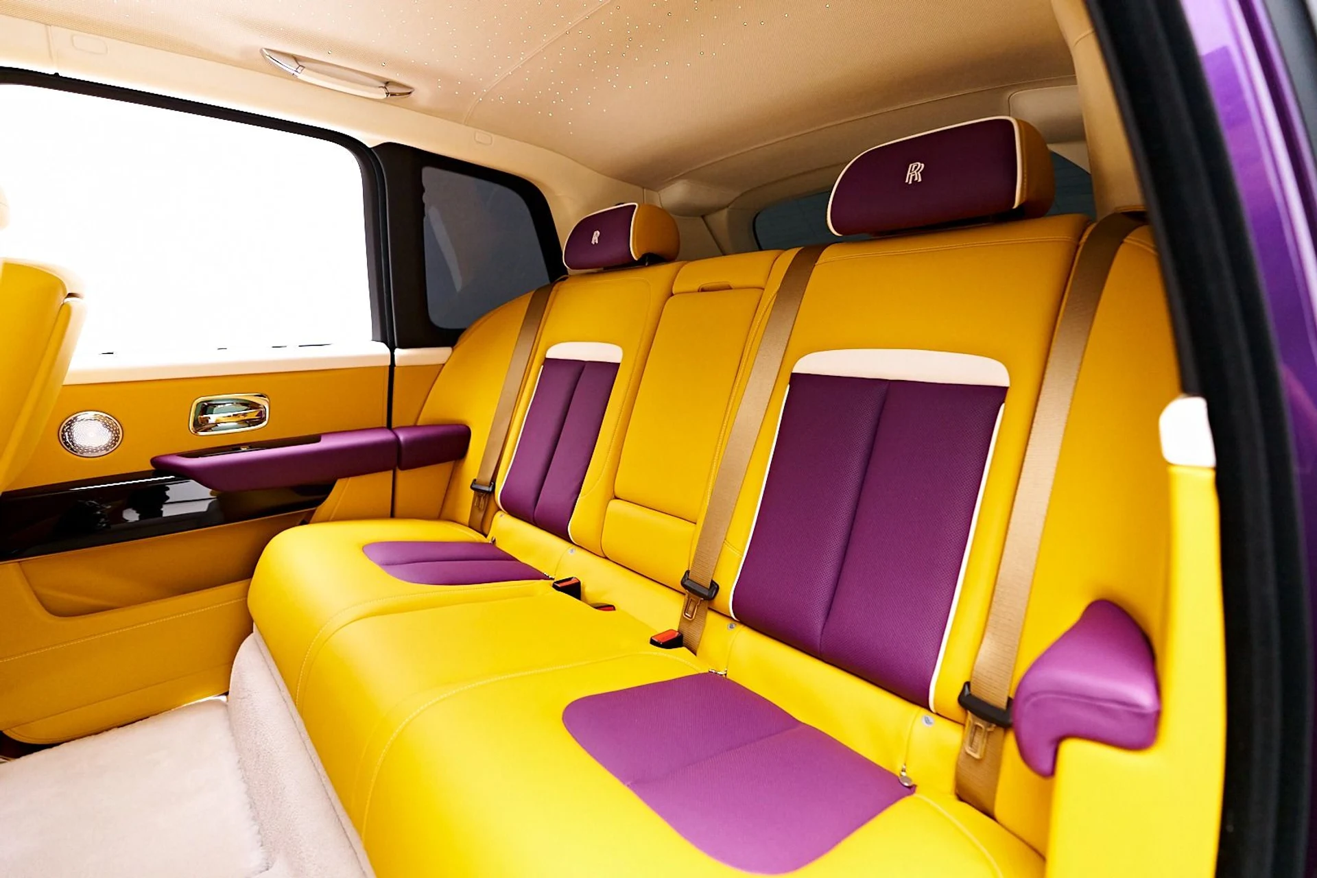 mph053_2258664705_Used_2025_Rolls_Royce_Cullinan_Base_1736646133_4b1b8a7d22