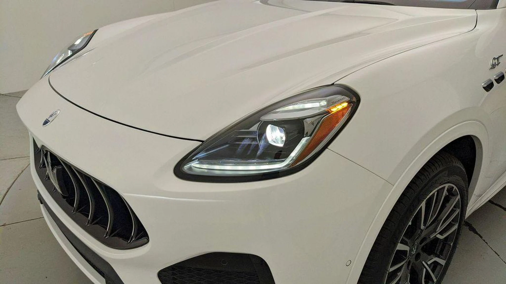 mph053_2261143474_md1_Av_Y563_N2_Vf_V3ft3y12vgeoyg_c6372dac85