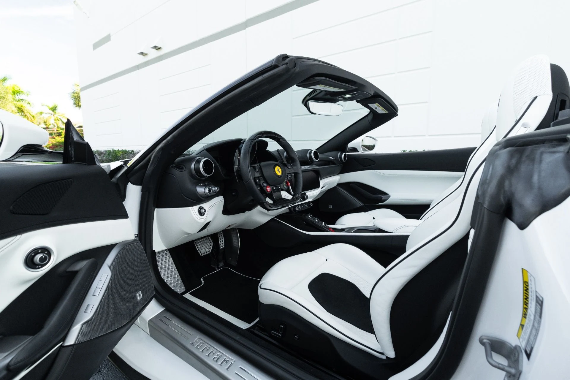 mph053_226243285_Used_2023_Ferrari_Portofino_M_1766185478_c14384a2d7