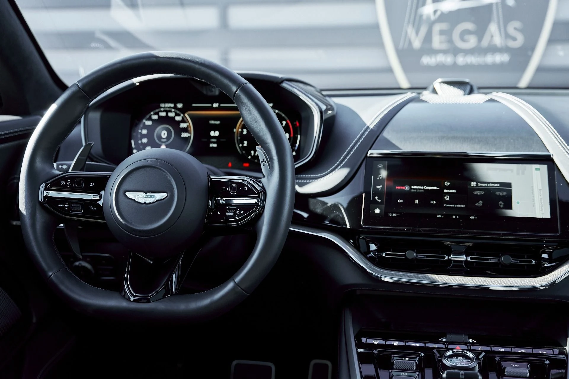 mph053_2291743543_Used_2025_Aston_Martin_DBX_707_1767063236_fd1db71738