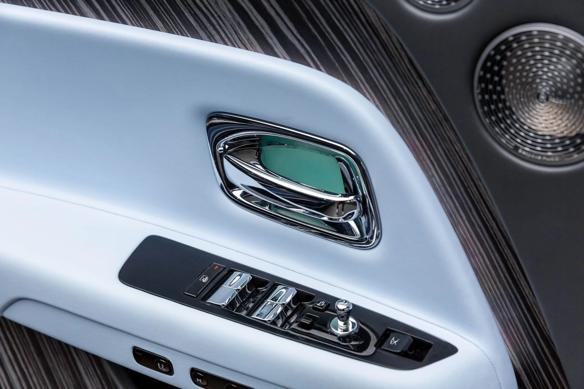 mph053_229621373_54_4d9dcc34ec