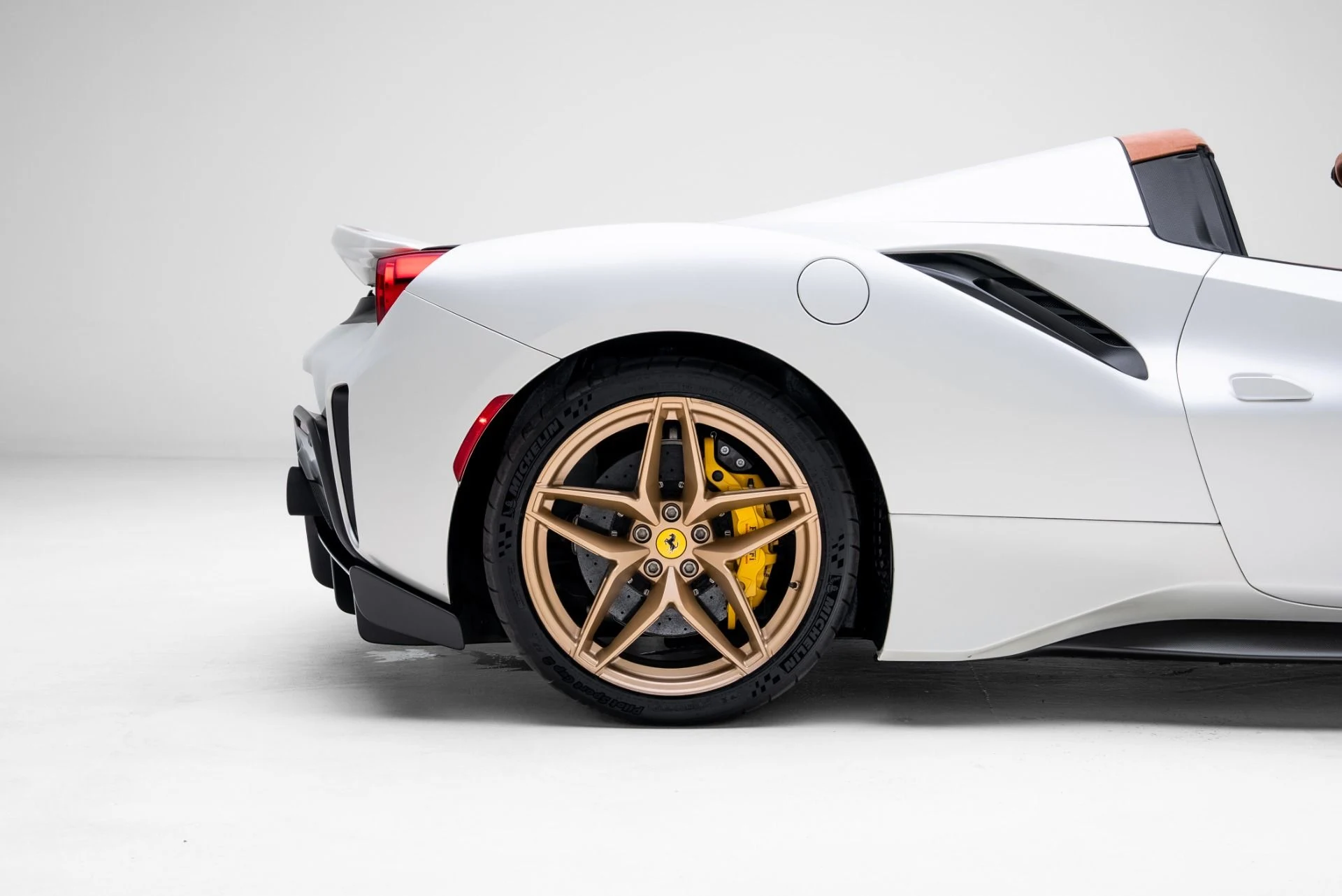 mph053_2308129034_Used_2020_Ferrari_488_Pista_Spider_1772492498_6b4c778df3