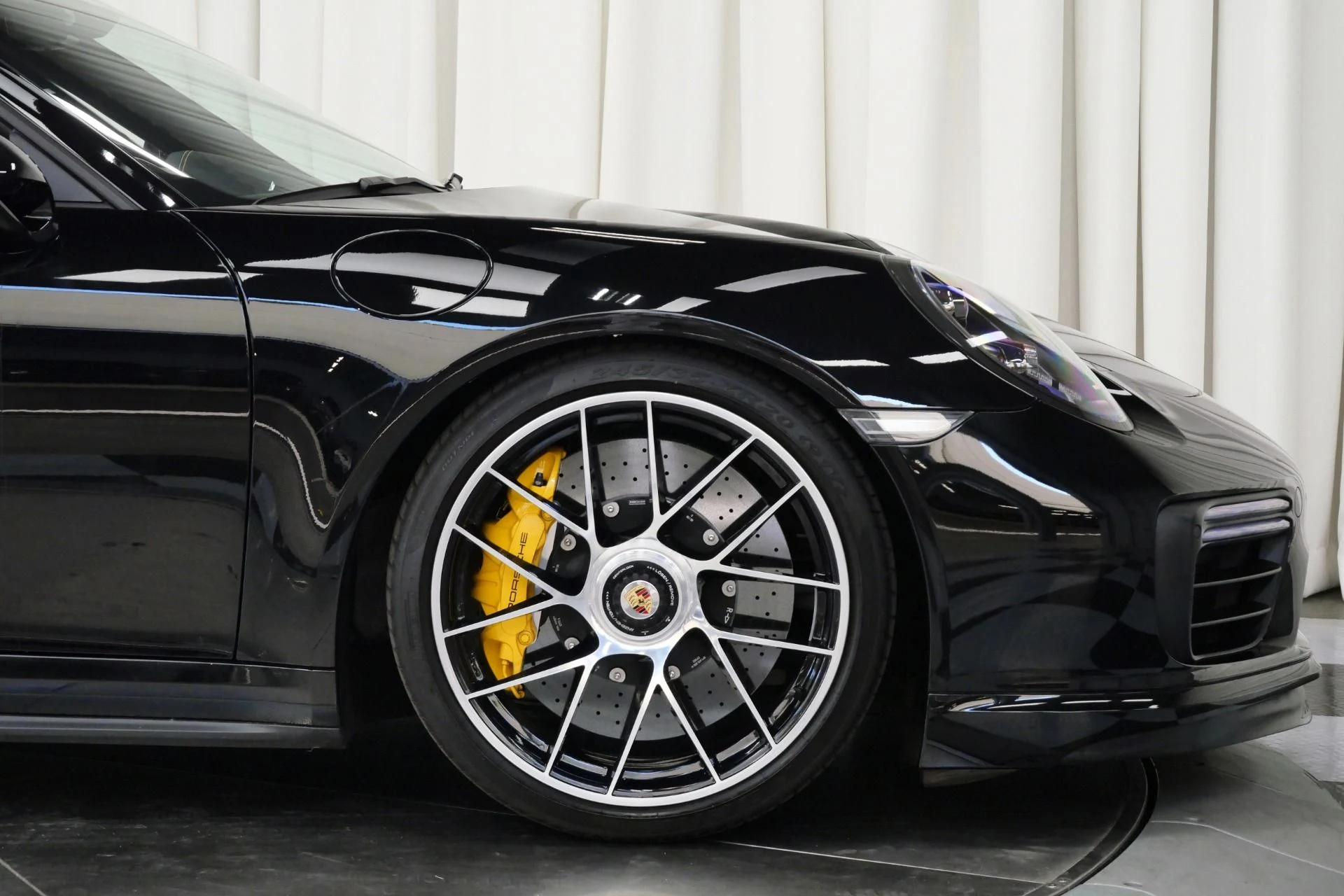 mph053_2308425886_Used_2019_Porsche_911_Turbo_S_Cabriolet_1756135575_edec9a3add
