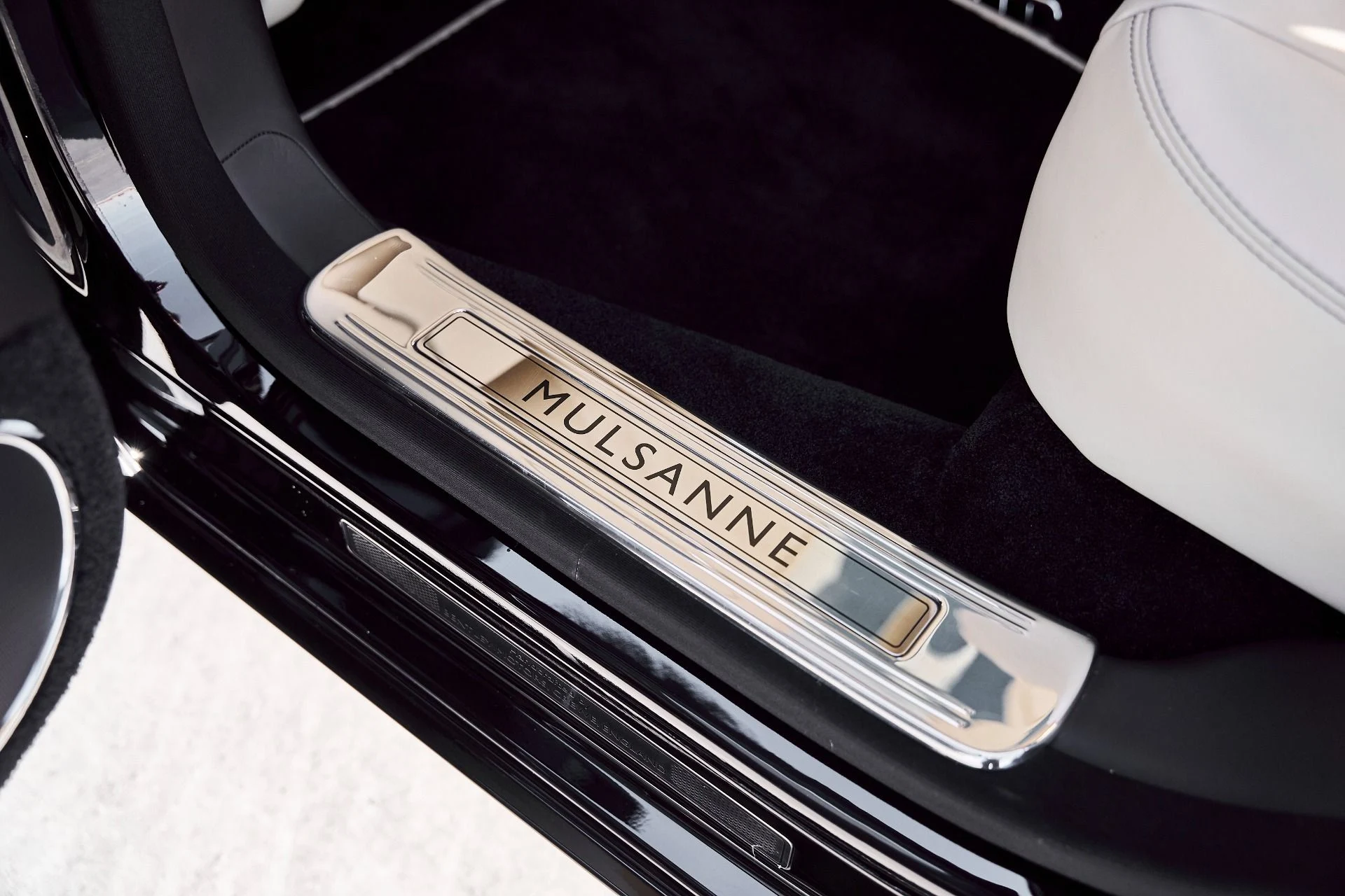 mph053_2343693670_Used_2019_Bentley_Mulsanne_Base_1773861420_3f8d76c18d