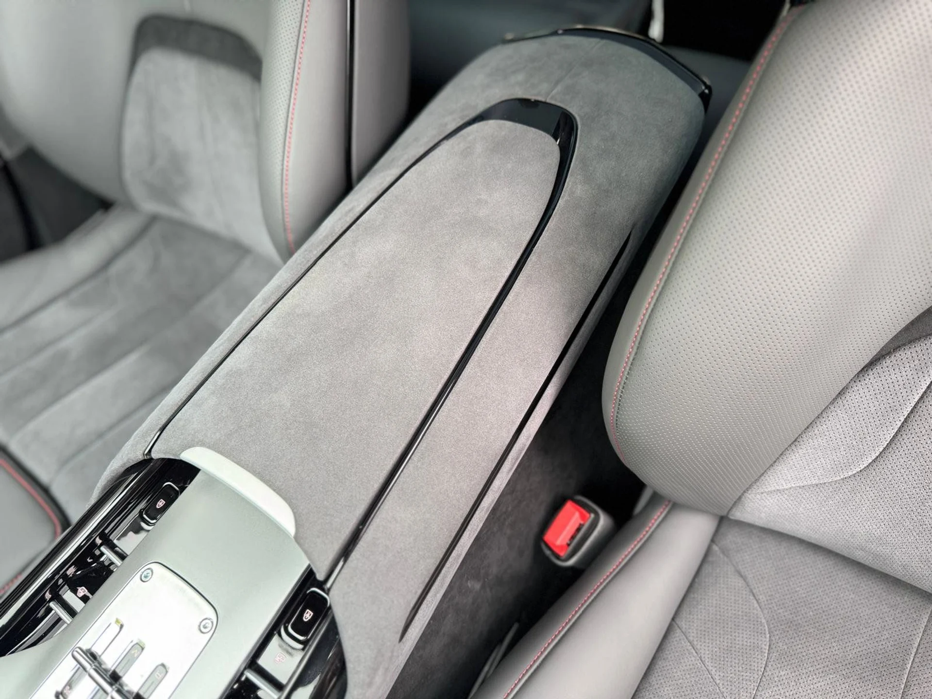 mph053_2344446477_22a707a84f344e5f98588c7153865cc1_8370663cc9