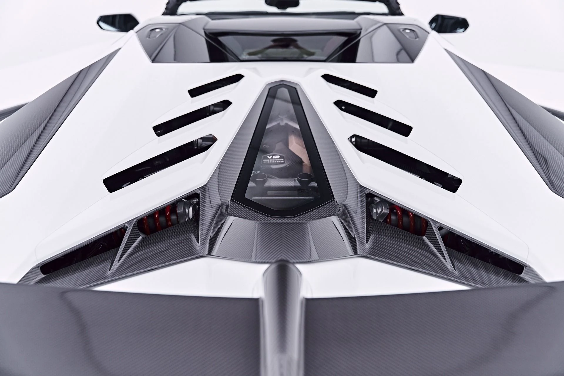 mph053_2348182462_Used_2021_Lamborghini_Aventador_SVJ_Base_1784080232_475b42383f