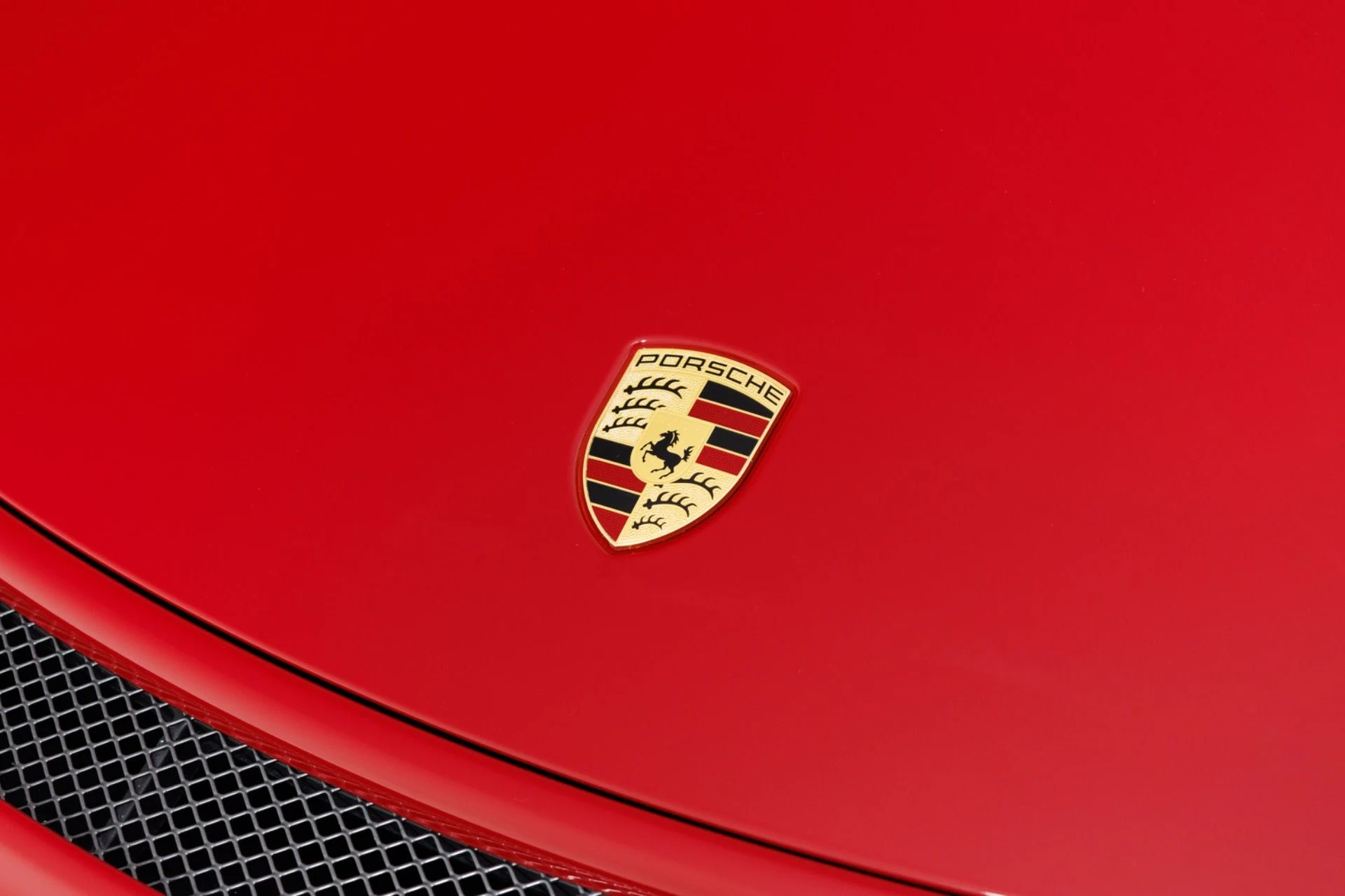 mph053_2351754985_Used_2018_Porsche_911_GT_3_1781113326_8925964713