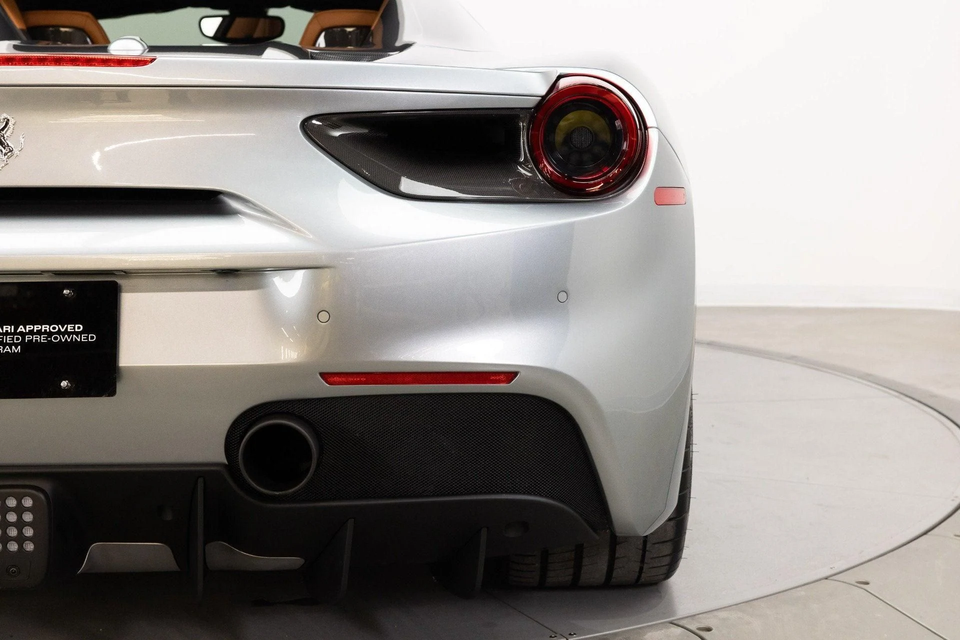 mph053_2360442838_Used_2017_Ferrari_488_Spider_1784891692_1d0026df29