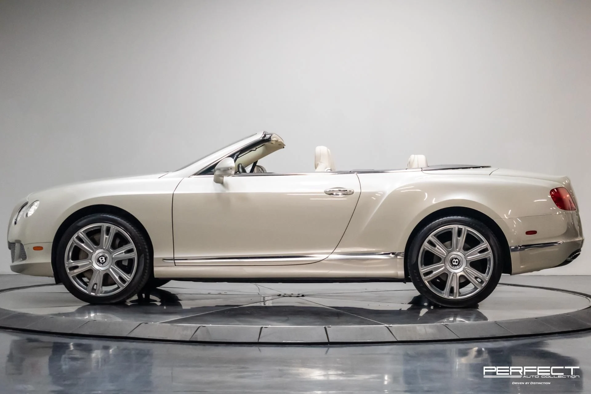 mph053_2370252426_Used_2013_Bentley_Continental_GTC_1715271600_8cfd951e09